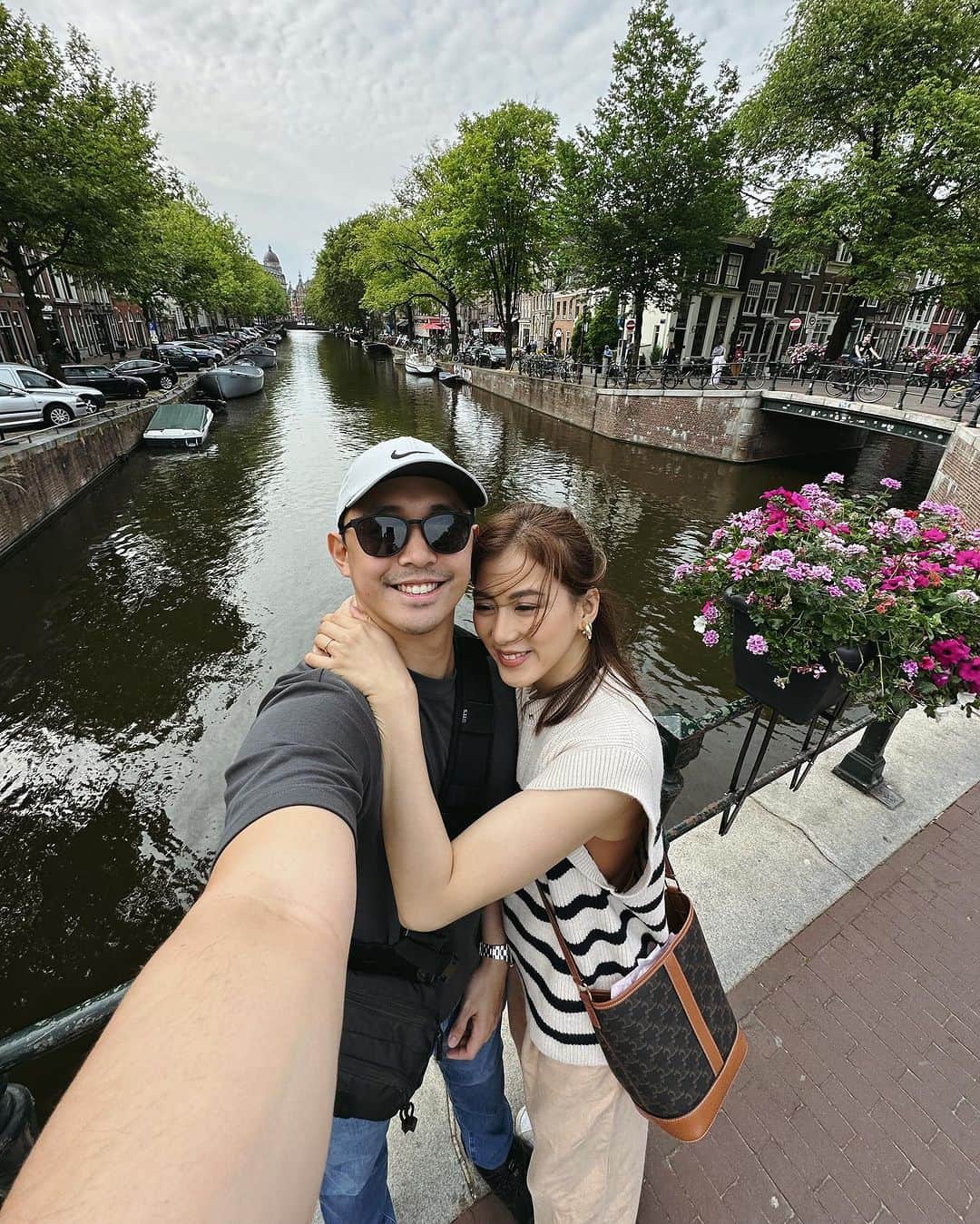 Alex Gonzagaのインスタグラム：「Finally was able to stroll around one of my favorite cities with my husband! AMSTERDAM!!! 🇳🇱」