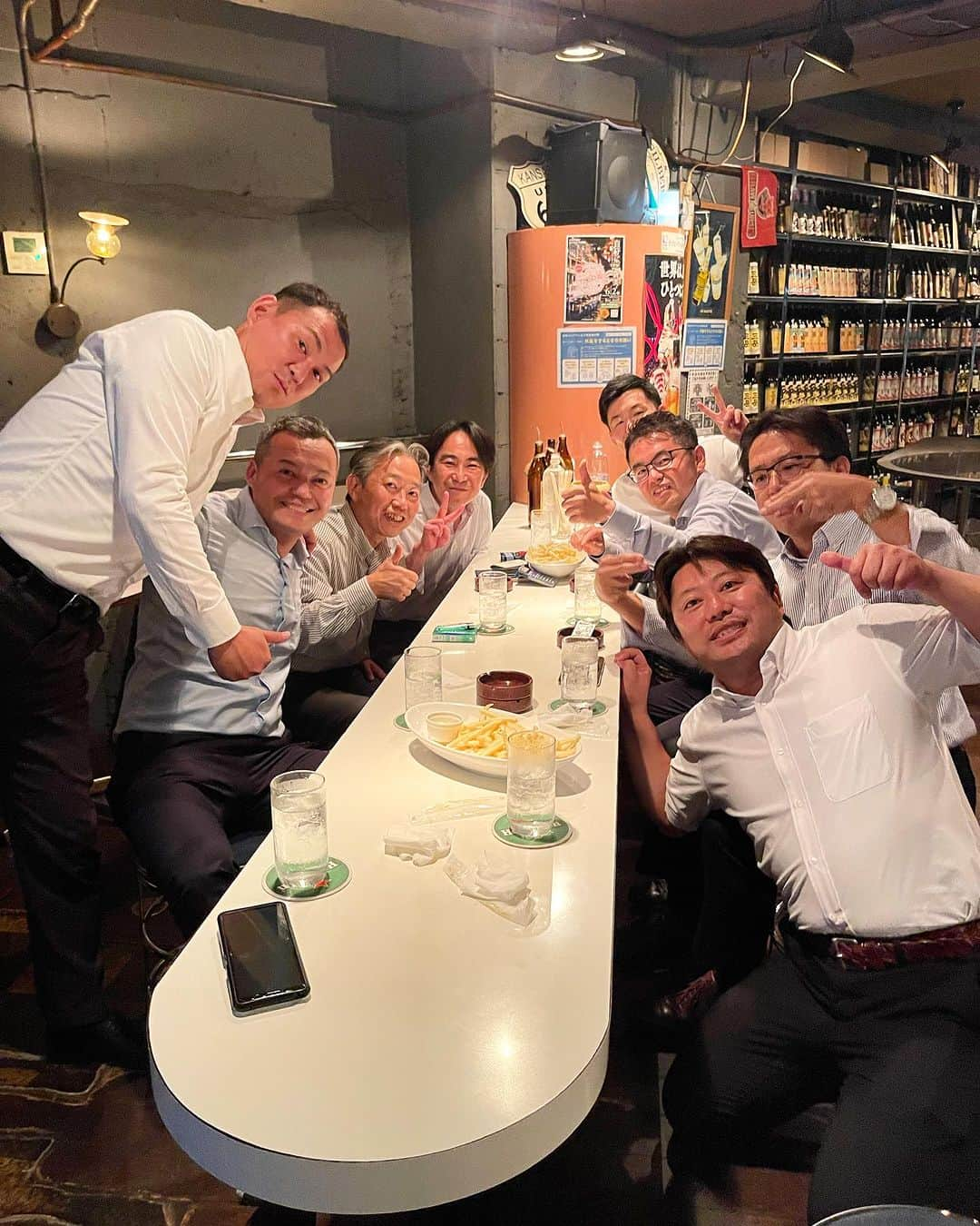 三好ジェームスさんのインスタグラム写真 - (三好ジェームスInstagram)「鹿児島でも送別会！  兄😁にしてもらいました！ ありがとうございました😊  #送別会 #鹿児島」7月1日 9時17分 - james.arita2946