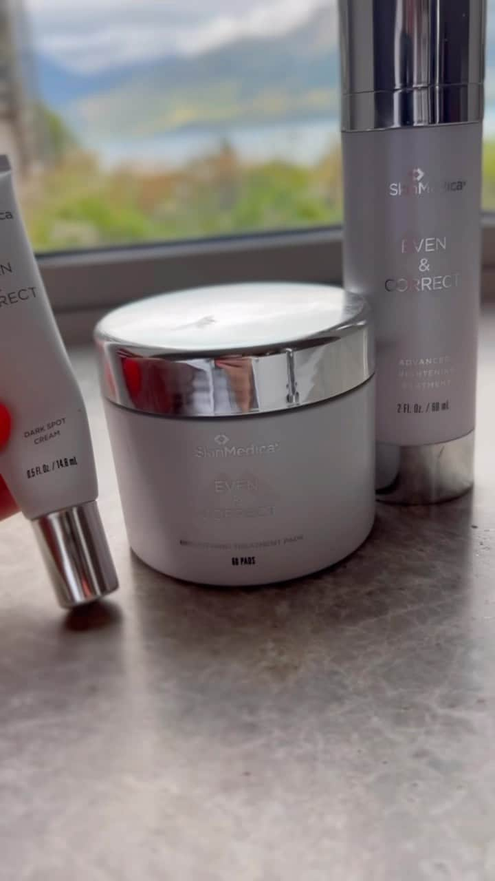 ミッチェル・マネーのインスタグラム：「#SkinMedicaPartner   You guys, this new collection from SkinMedica® has been so amazing for my skin. If you struggle with hyperpigmentation, sun spots, acne scars the SkinMedica® Even & Correct collection is perfect for you.   @skinmedica」