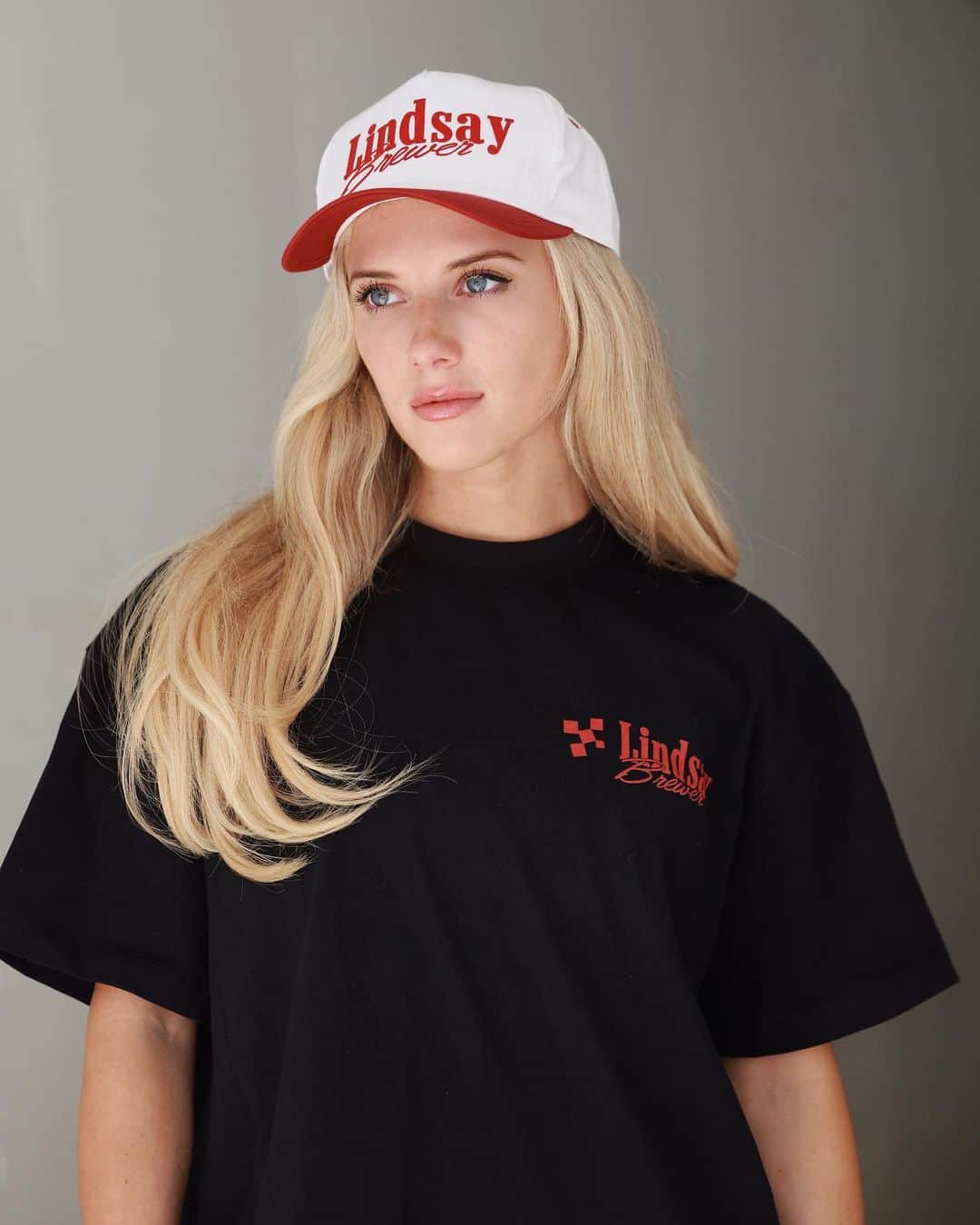 Lindsay Brewerさんのインスタグラム写真 - (Lindsay BrewerInstagram)「LB MERCH DROPPED🤩🏎️ I’m so excited about this collection I can’t even contain it! I’ve worked so hard on this and I know you’ll love it❤️‍🔥 show some support and get yours today at lindsaymbrewer.com! Link in bio」7月1日 10時16分 - lindsaymariebrewer