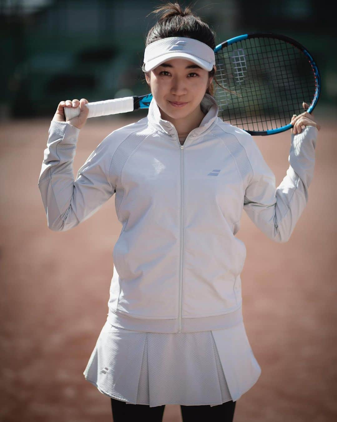 吉冨愛子 さんのインスタグラム写真 - (吉冨愛子 Instagram)「今日から７月🎋 Babolat 2023 AWモデル販売開始🎾  今回もかっこかわいいラインナップ🫶 チェックしてみてください☺️☝️  #テニス #テニス女子 #テニスウェア #レディース #バボラ #白コーデ  #秋冬 #モデル #tennis #tennisplayer #tenniswear #babolat #babolattennis #babolatfamily #babolatjapan #white #アオヤマスポーツ」7月1日 10時12分 - aiko_yoshitomi