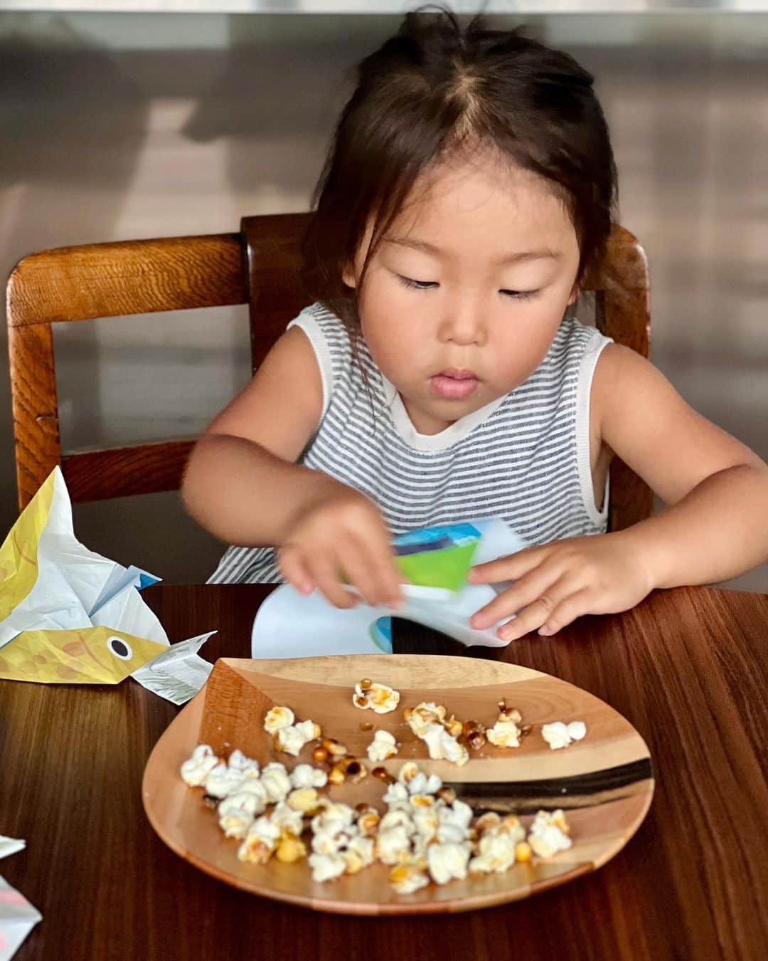 福田基広さんのインスタグラム写真 - (福田基広Instagram)「本気の「枠」は、拡げられる 　 仕事も学びも、遊びも。 関わるなら、取り組むならちゃんと向き合う 「ながら」じゃなくて、本気で向き合う 　 中途半端な向き合いなら、自分も周りも「しなきゃ良かった」に取り込まれる。 　 本気の「枠（わく）」は、拡げられるとぼくは信じてる。 　 本気の枠が拡がれば、自分も周りも\ やって良かった /の輪をひろげていける。 　 この世界はすべて、自分次第  #ふくを #テンちゃん日記」7月1日 10時43分 - fukudamotohiro_official