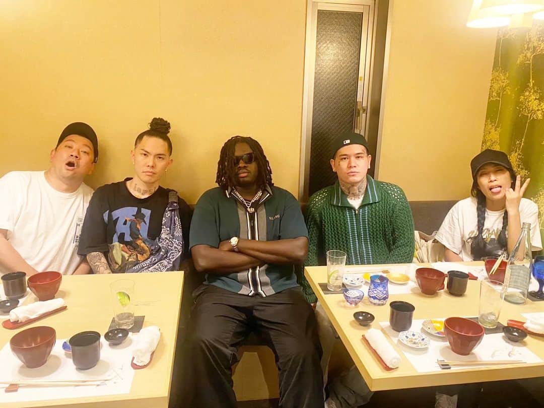 のインスタグラム：「YZERRくん Tiji Jojoくん アトランタのbig papitoさん Akiさんに大江裕さんの凄さを伝える会開催しました♪」