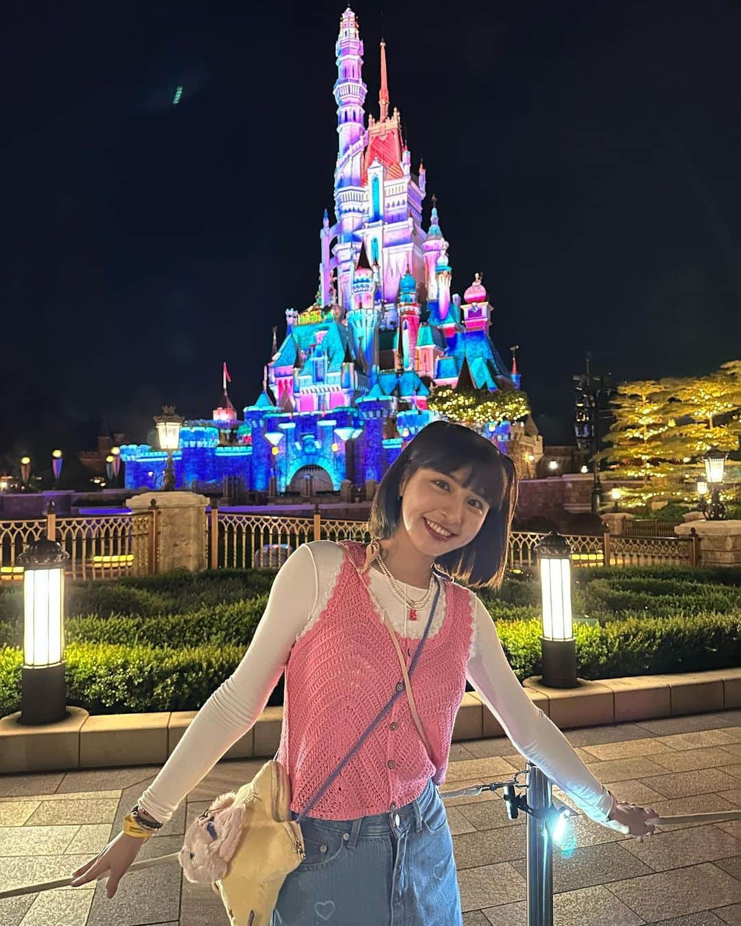 峮峮さんのインスタグラム写真 - (峮峮Instagram)「🏰🎠🎡🩷🧸🪄⋆꙳」7月1日 22時07分 - qun_04