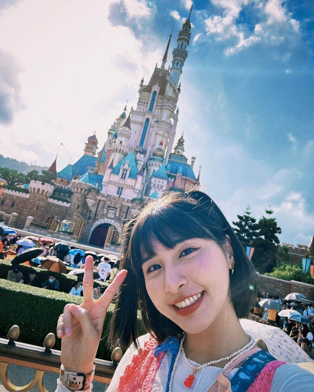 峮峮さんのインスタグラム写真 - (峮峮Instagram)「🏰🎠🎡🩷🧸🪄⋆꙳」7月1日 22時07分 - qun_04