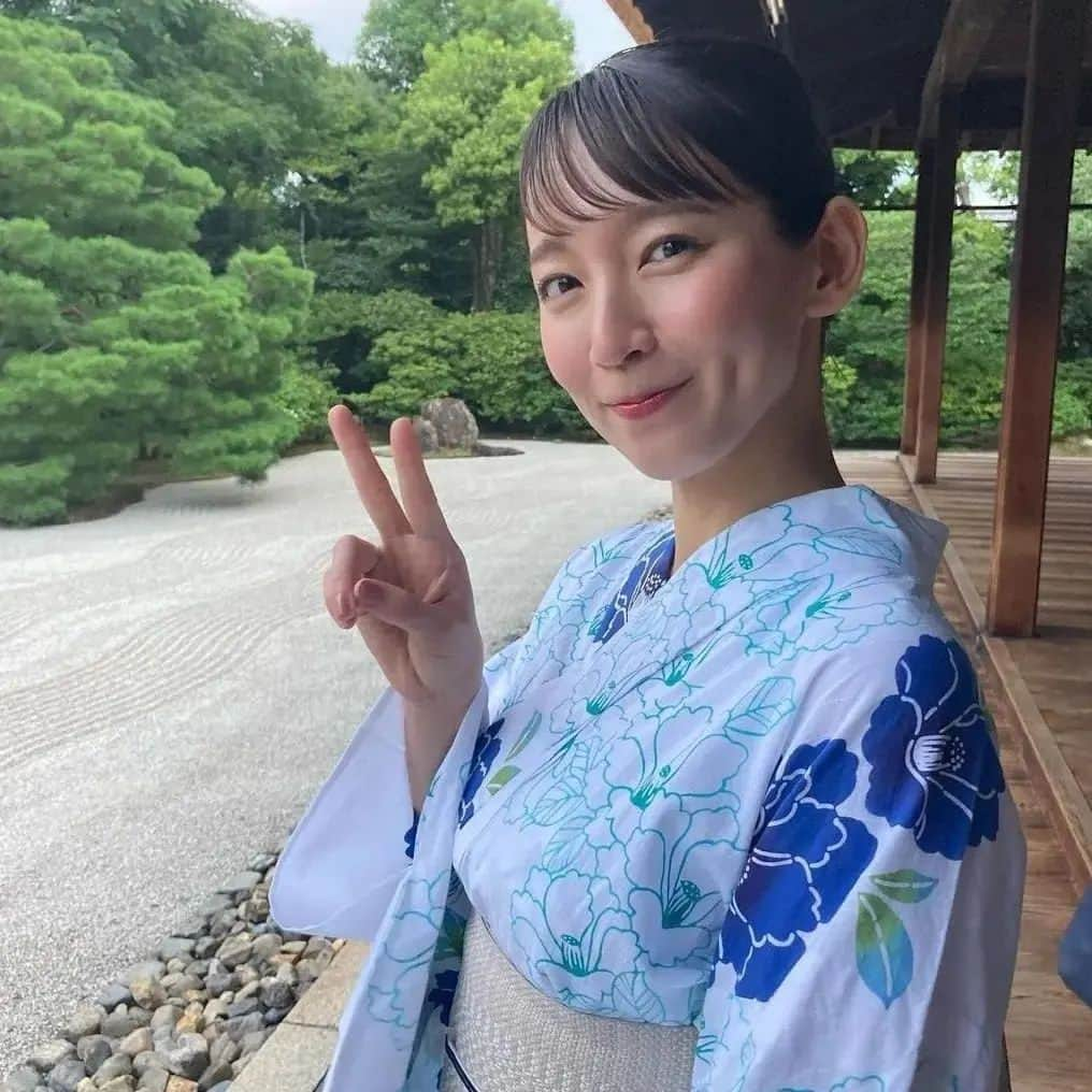 吉岡里帆ファンさんのインスタグラム写真 - (吉岡里帆ファンInstagram)「里帆ちゃん、りほらーの皆様今日も１日お疲れ様でした！(*´ー｀*)  今年はコロナ禍も終わって花火大会 シーズンバリバリなるんやろーねー😆😆😆  今年も里帆ちゃん浴衣姿も見れるのかなー😍😍  #吉岡里帆#吉岡里帆かわいすぎ #吉岡里帆ちゃん」7月1日 22時08分 - aka____pon12riho_fan