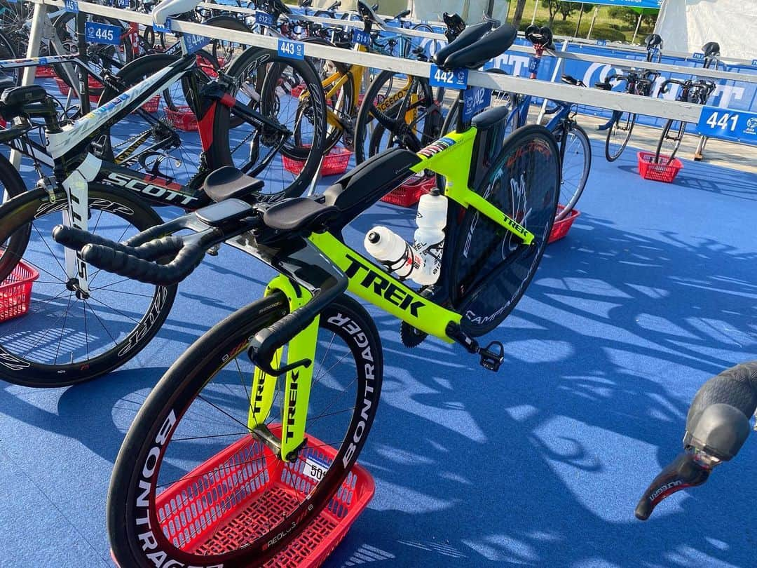 ジヌションさんのインスタグラム写真 - (ジヌションInstagram)「🏊🏻‍♂️🚴‍♂️🏃‍♂️ 2023 Asia Triathlon Cup Sejong 오늘운 공연으로 몸풀고 내일 대회 잘 달려보자!  @trekbicyclekorea  @garmin_korea  #TREK #트랙 #마돈 #GARMIN #가민 #앳지840 #포러너965  #세종철인3종대회」7月1日 22時10分 - jinusean3000