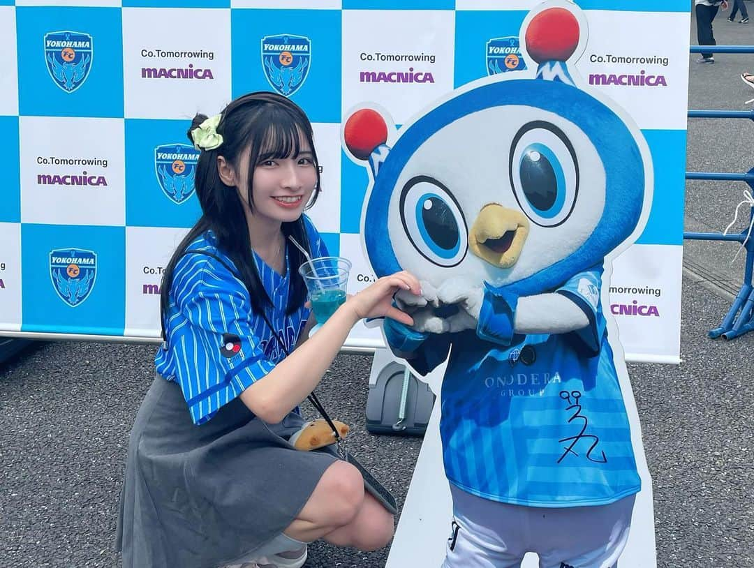 橋本麗愛さんのインスタグラム写真 - (橋本麗愛Instagram)「明治安田生命J1リーグ  #横浜FC -#ガンバ大阪 の試合を観戦してきました！   #ラブライブ！シリーズコラボキッチンカーで「横浜FCコラボドリンク」も飲みました🥤  #南ことり ちゃん自引き〜 トレード申し込まれたけど、丁重にお断りさせていただきました🙇‍♂️ ごめんね、私もことりちゃんが欲しいんだ  #lovelive  #横浜FCG大阪 #yokohamafc  #マクニカスペシャルマッチ #にし区民DAY」7月1日 22時10分 - rena_hashimoto