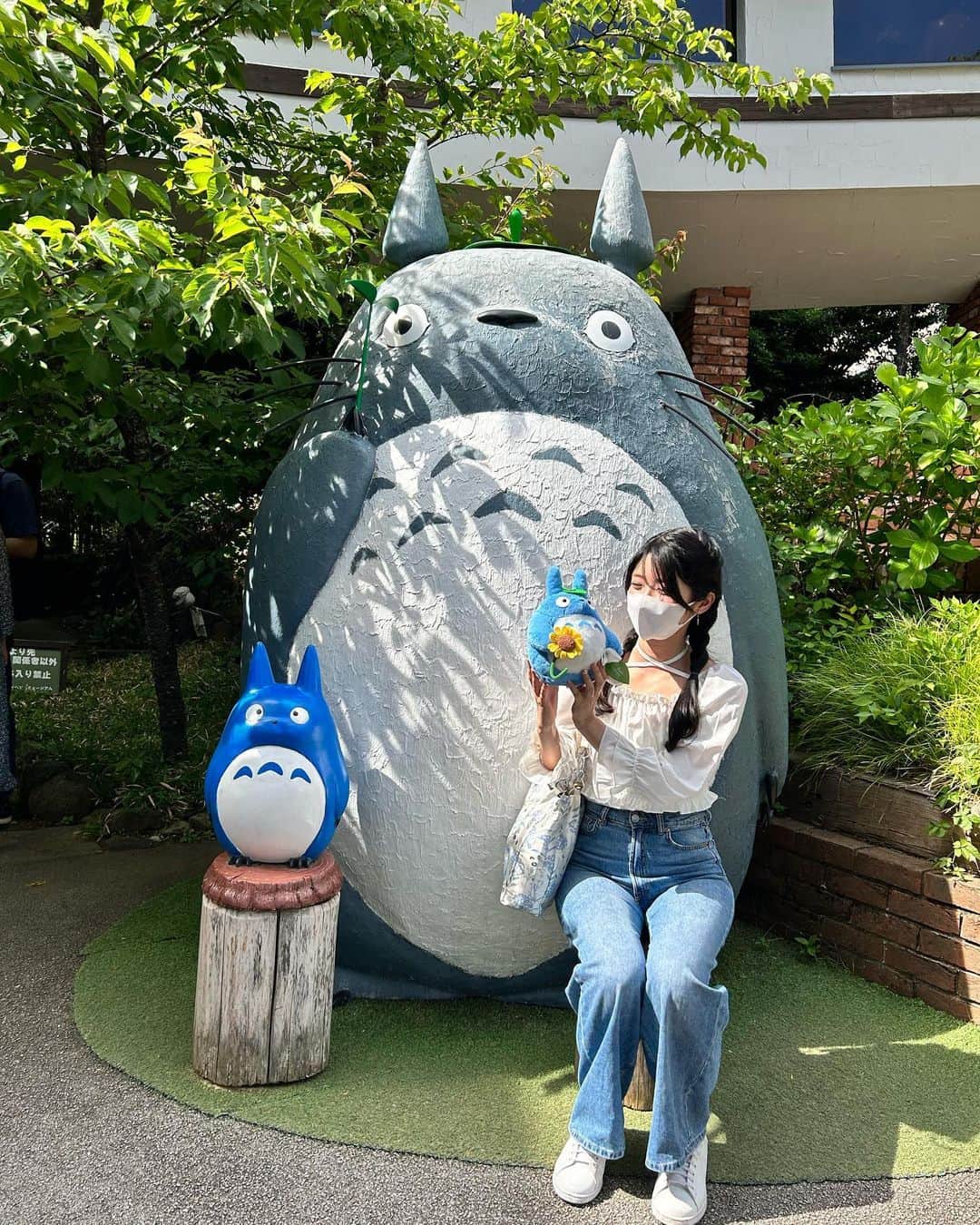 れみぱんのインスタグラム：「え、7月…！？ え…、早い。 半年終わったの？？ 7月は14日に公開の宮崎駿監督の『君たちはどう生きるか』が楽しみで早く見たくて頑張って生きてます🫡 何も発表されてないから本当に内容が気になる〜！ : 7月もよろしくお願いします🙇🏻‍♀️✨」