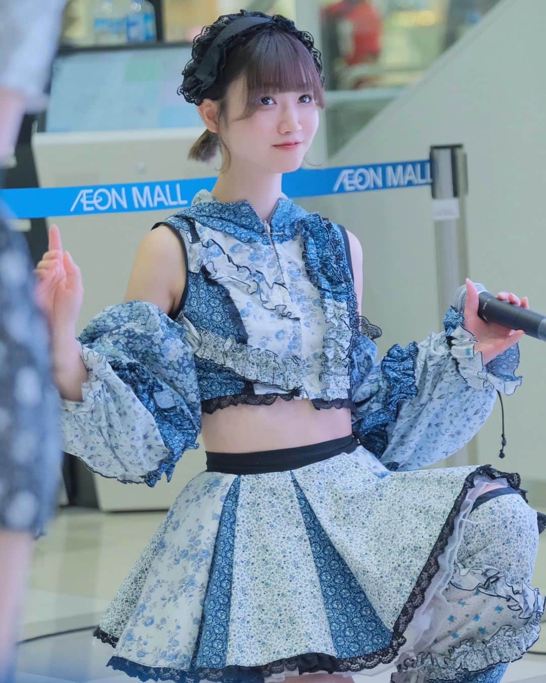 牧乃めいのインスタグラム：「たのしかったね🤍  #粉我 #japaneseidol #idol #被写体 #被写体モデル  #被写体になります #ファインダー越しの私の世界 #撮影会 #アイドル  #自撮り界隈 #selfie #lfl #サブカル #likeforlike #いいね返しは絶対 #いいね返し #インナーカラー #model #地下アイドル #水色担当 #ootd #おしゃれさんと繋がりたい #ゴテゴテネイル  #ボブ #ミニボブ #좋아요 #맞팔 #ストリートファッション #イオンモール上尾 #イオンモール」