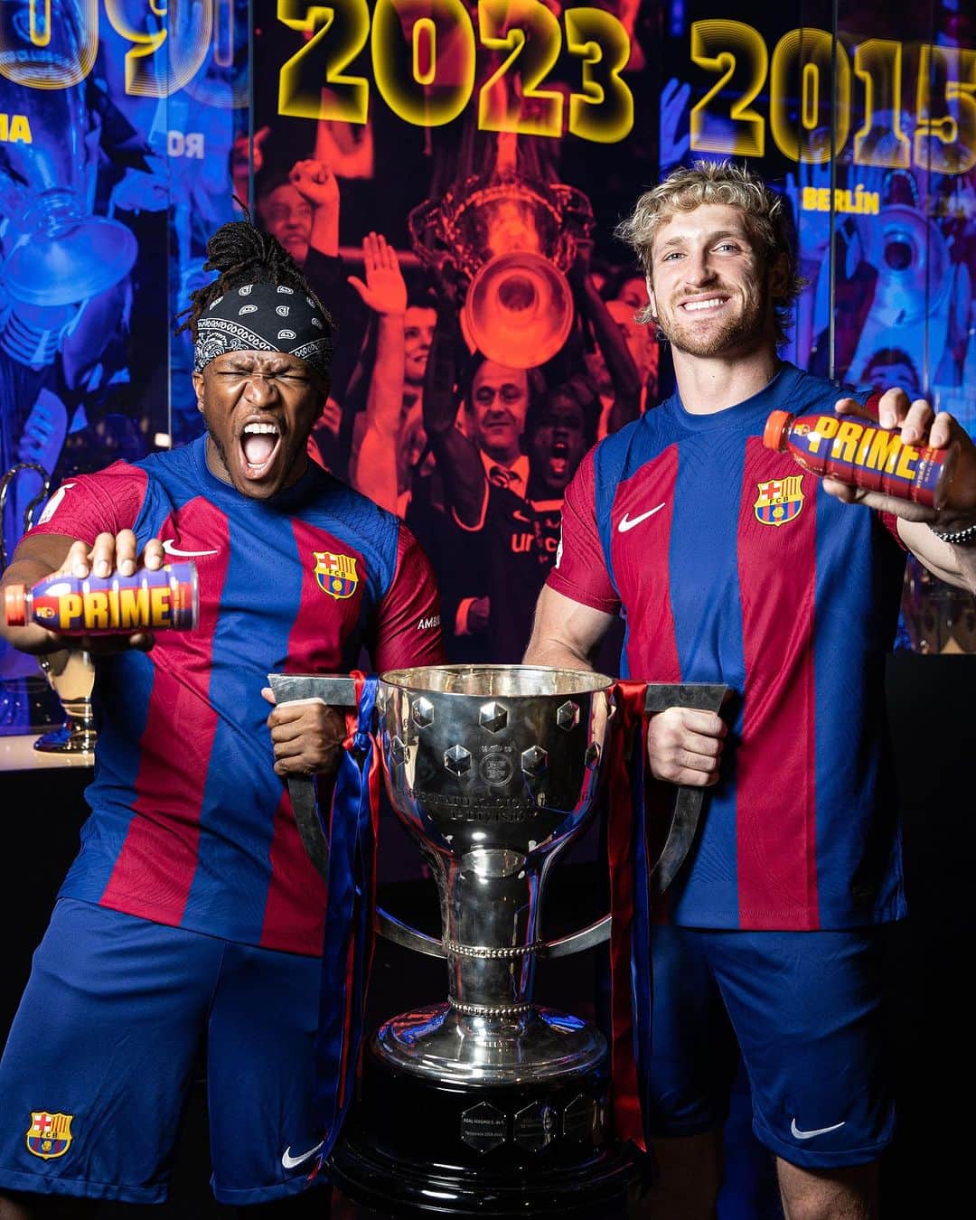 ローガン・ポールさんのインスタグラム写真 - (ローガン・ポールInstagram)「Out with the old, in with the new. Goodbye Gatorade, Prime is now the new hydration sponsor of FC Barcelona 🙌🏿」7月1日 21時31分 - loganpaul
