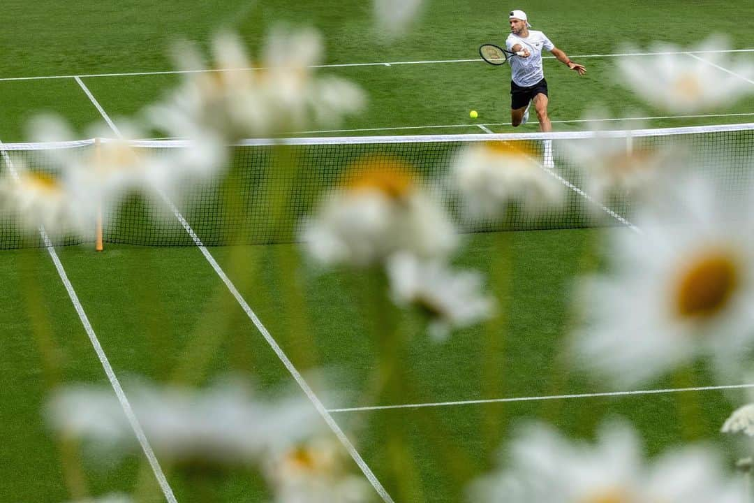 グリゴール・ディミトロフさんのインスタグラム写真 - (グリゴール・ディミトロフInstagram)「🌱🍀🐊🎾🌼❤️」7月1日 21時56分 - grigordimitrov