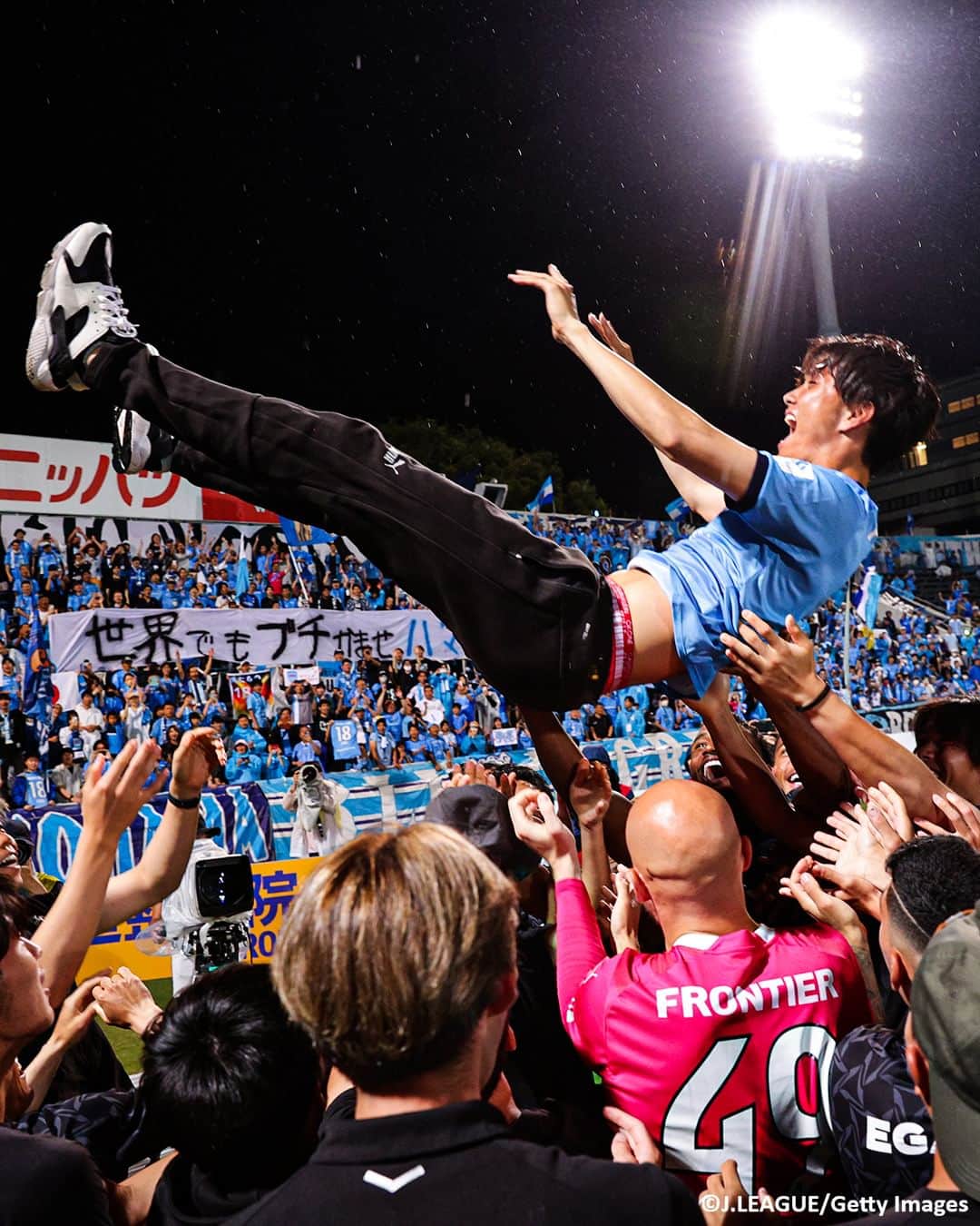 Goal Japanさんのインスタグラム写真 - (Goal JapanInstagram)「🗣「日の丸を背負って帰ってくる」 オランダのNECナイメヘンへの移籍が決定的となった #小川航基 が、ガンバ大阪戦後に #横浜FC のファン・サポーターへ挨拶。「次のW杯で点を取るのは僕です」と意気込みを語った。(Photo: Getty Images / J.LEAGUE)  #soccer #football #meijiyasudaseimeijleague #jleague #yokohamafc #kokiogawa #サッカー #フットボール #明治安田生命Jリーグ #Jリーグ #⚽」7月1日 22時00分 - goaljapan