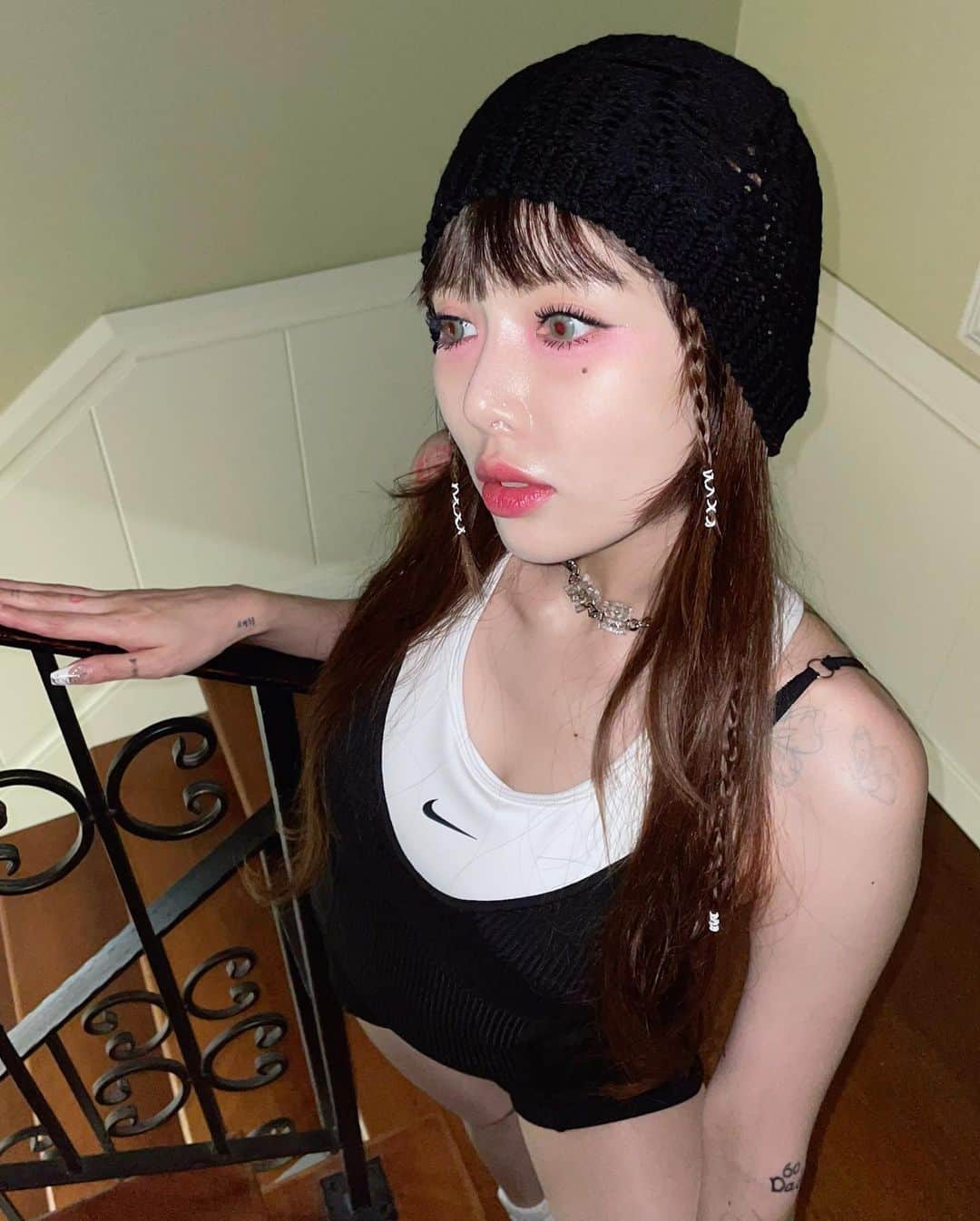 ヒョナ さんのインスタグラム写真 - (ヒョナ Instagram)「🖤🤍🖤🤍✨」7月1日 22時02分 - hyunah_aa