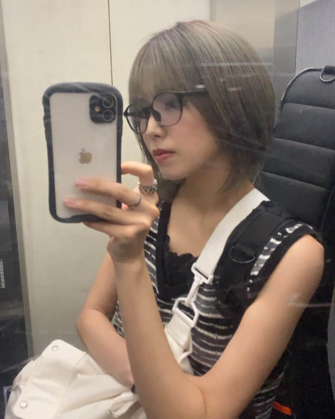 原あやののインスタグラム：「なながつもヨロシクお願いします！  下半期盛りだくさんです～～！ 今夜20:00ひとつお知らせありますツイッター見てもらえると大変助かります  占い的には下半期の暴飲暴食は控えないと非健康ってなってたので、ハイわかりましたというお気持ちです  とりあえず大阪いってきます！たのしみ～  .」