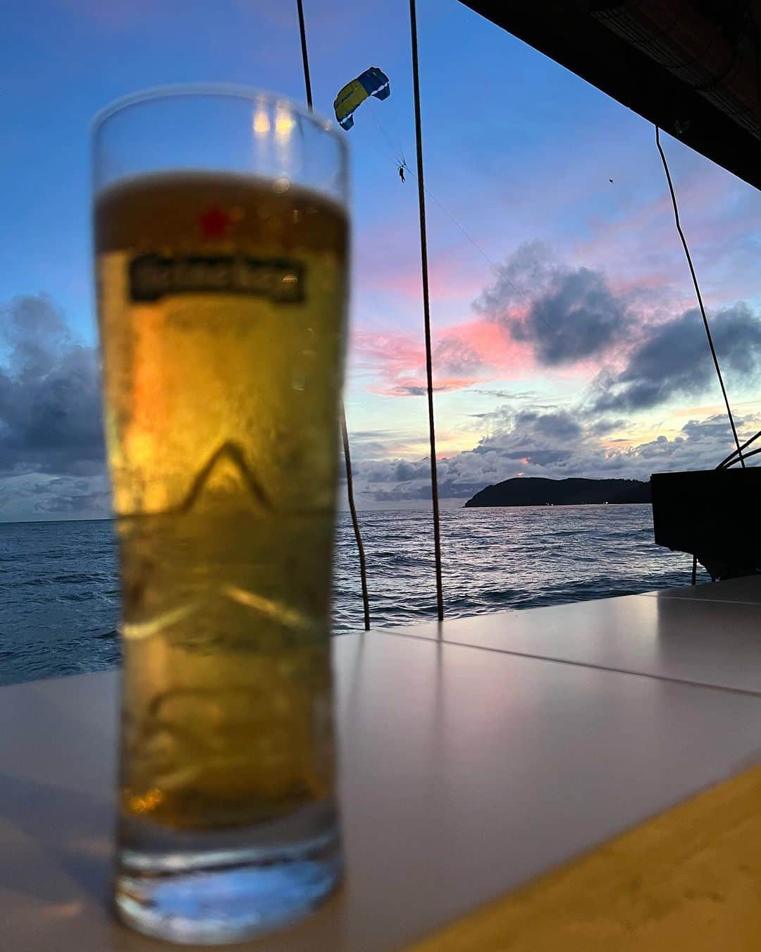 DJ YURINAさんのインスタグラム写真 - (DJ YURINAInstagram)「🍺💓 langkawiで1番オシャレな海の見えるレストランでビールが1番うまいわたし☺️  どこでも幸せ感じられるんだけど、海で飲むビールはまぢで最強💪 この為にジムに行ってると言っても過言ではない。  #ビールがうまい #ビールがうまいこの瞬間がたまらない #夏といえば #gym #langkawi」7月1日 15時09分 - dj_yurina_tokyo