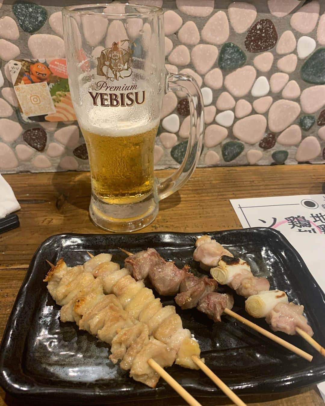 のインスタグラム：「焼き鳥食って、ホルモン食って、ラーメン食った。  #メタボまっしぐら」