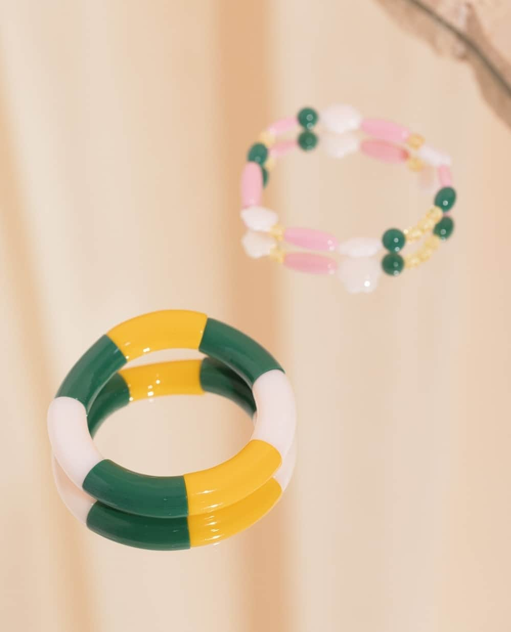 デプチオーさんのインスタグラム写真 - (デプチオーInstagram)「Nos bijoux imaginés en collaboration avec @feeka.accessoires font écho aux couleurs solaires de la collection Mambo Coco. Quelles pièces allez-vous adopter ?⁠ ⁠ 🌎 Our jewels in collaboration with @feeka.accessoires are the perfect match with the colors of the Mambo Coco collection.⁠ ⁠ #despetitshauts #despetitshautsaddict #feeka #despetitshautsxfeeka #lavieenplusjolie #bijoux」7月1日 16時05分 - despetitshauts