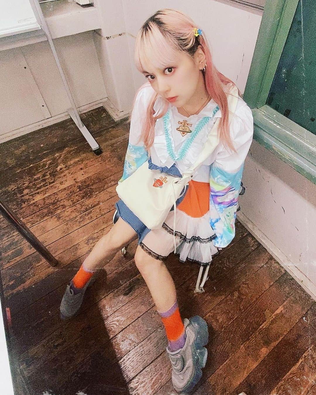 水森依音のインスタグラム：「KOBINAI❤️‍🔥🍊☁️🫧☔️  @kobinai_official  @kobinai_store  @kobinai_maimi」