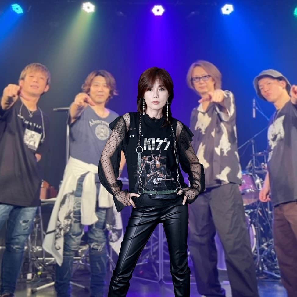 相川七瀬さんのインスタグラム写真 - (相川七瀬Instagram)「会場にて、ARフォトフレームを実施しています。7パターンの私の写真のフレームがあります！お楽しみに😊 ちょっと自分でも撮って遊んでみた。こんな感じです。  左上のチャッピーをタップすると、 Instagramに飛ぶので、投稿もぜひしてみてね😆  さて、今回のライブのメンバー 紹介です。  drum zack @freezack0111  bass COMP @butaotome_comp  guitar SHUN @taityou_guitar  keyboard 宮崎祐介 @yusuke_miyazaki   #七瀬の日 #backtotherock」7月1日 16時14分 - nanasecat