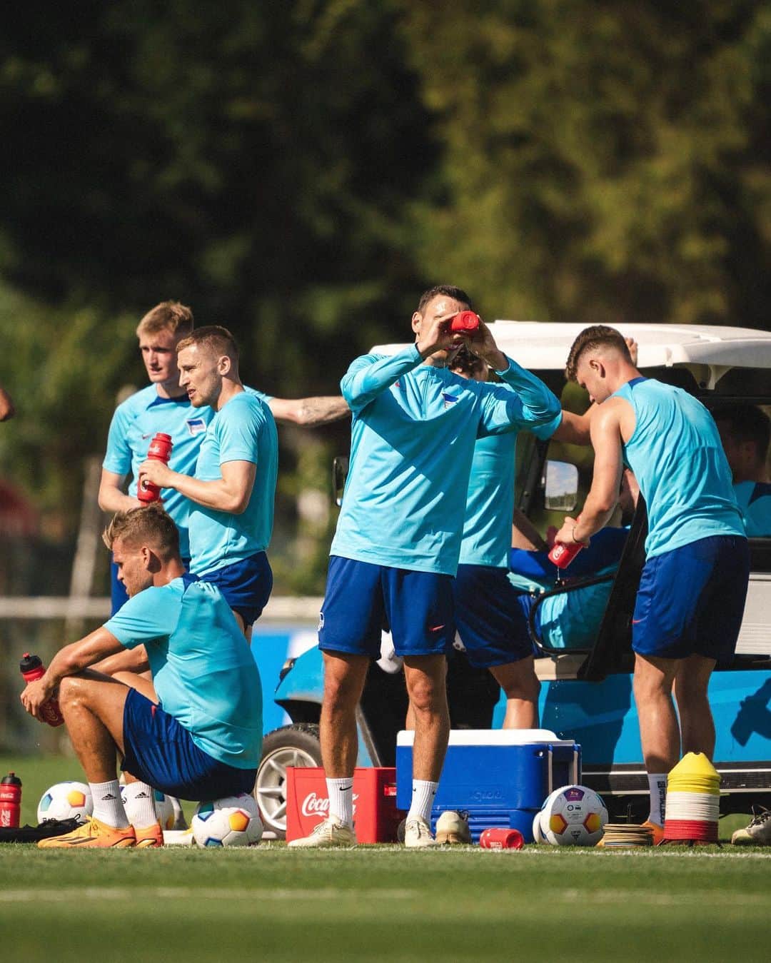 ヘルタ・ベルリンのインスタグラム：「Testspiele, Trainingslager, Ligastart - und Juli im Überblick. 📆 . . #HaHoHe #HerthaBSC」