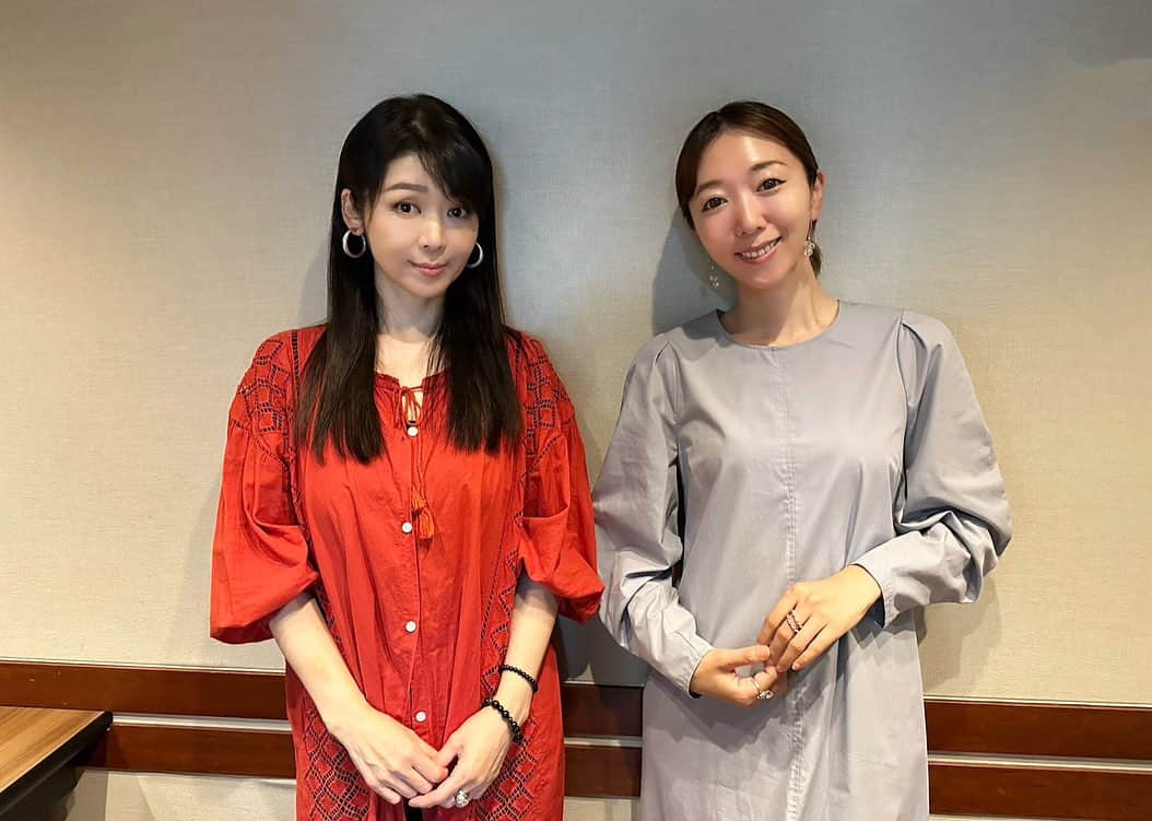 浜崎美保さんのインスタグラム写真 - (浜崎美保Instagram)「TOKYO FM 地図には載っていない癒しの国〜RELAX WORLD〜🌏🕊  毎週土曜26時30分〜お届けしています😌🌿  今夜は先週に引き続き作編曲家の平沼有梨さんをお迎えし、癒しの選曲をお届け🌙💫  先月はJAZZアーティストの藤井空さん、タブゾンビさんをお迎えしました😌楽しんでいただけましたか🌏  放送後AuDeeでお届けしていたRELAX"パラレル"WORLDはリニューアルし、【RELAX WORLD MUSIC】のアプリのみで聴ける限定コンテンツになりました⭐️  あなたの一日をトータルサポートする癒しのアプリです🕊ぜひDLして生活の中の様々なシーンに取り入れてみてくださいね😌🌏  #リラハマ #tokyofm #RELAXWORLD #リラックスワールド #癒し #relax #平沼有梨 さん #藤井空 さん #タブゾンビ さん #ありがとうございました 🌏 #案内人 #浜崎美保」7月1日 22時20分 - mihohamasaki_japan