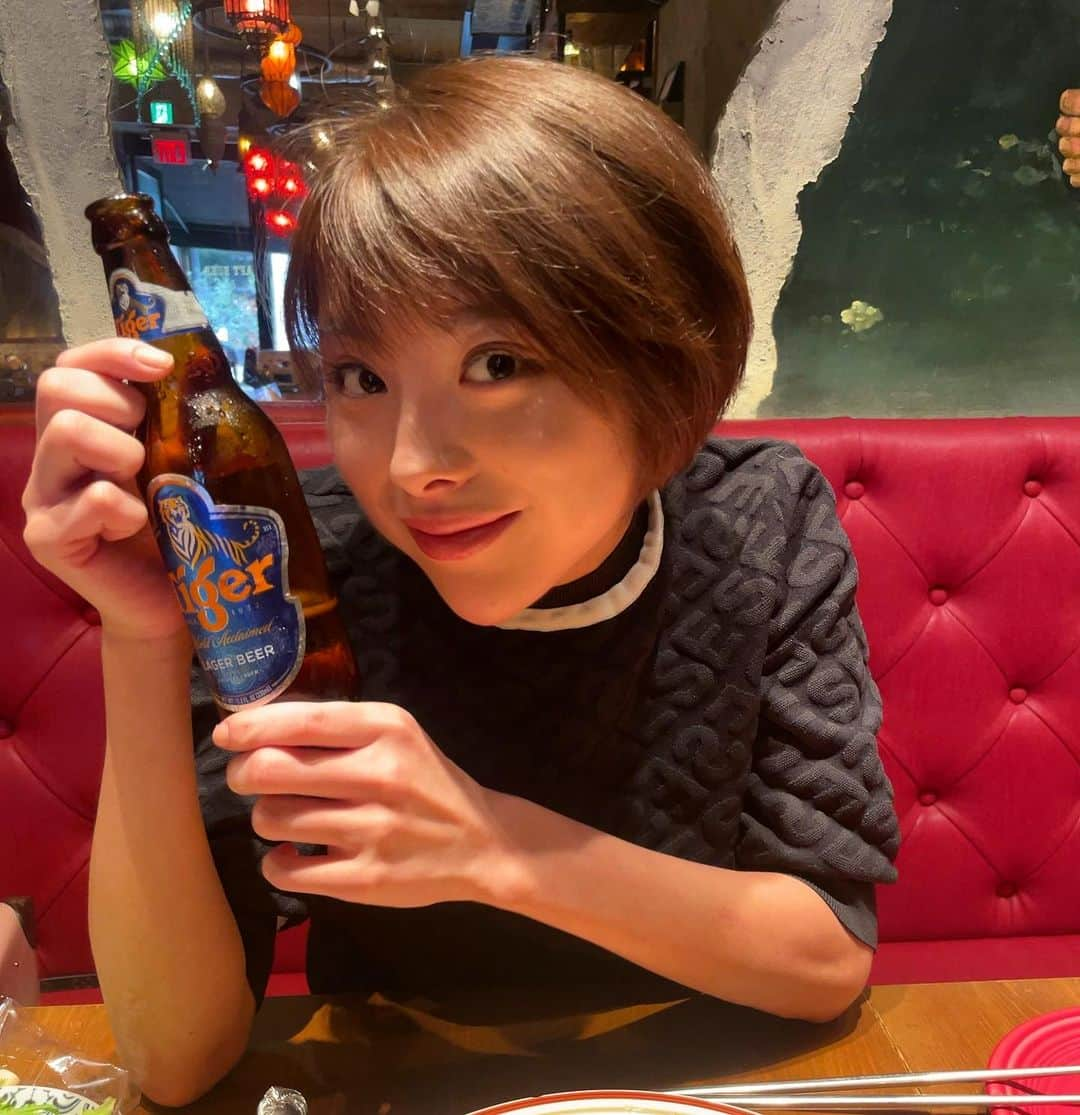 野田すみれのインスタグラム：「心機一転髪切りました🦱💛 頑張ろう🍚💪」