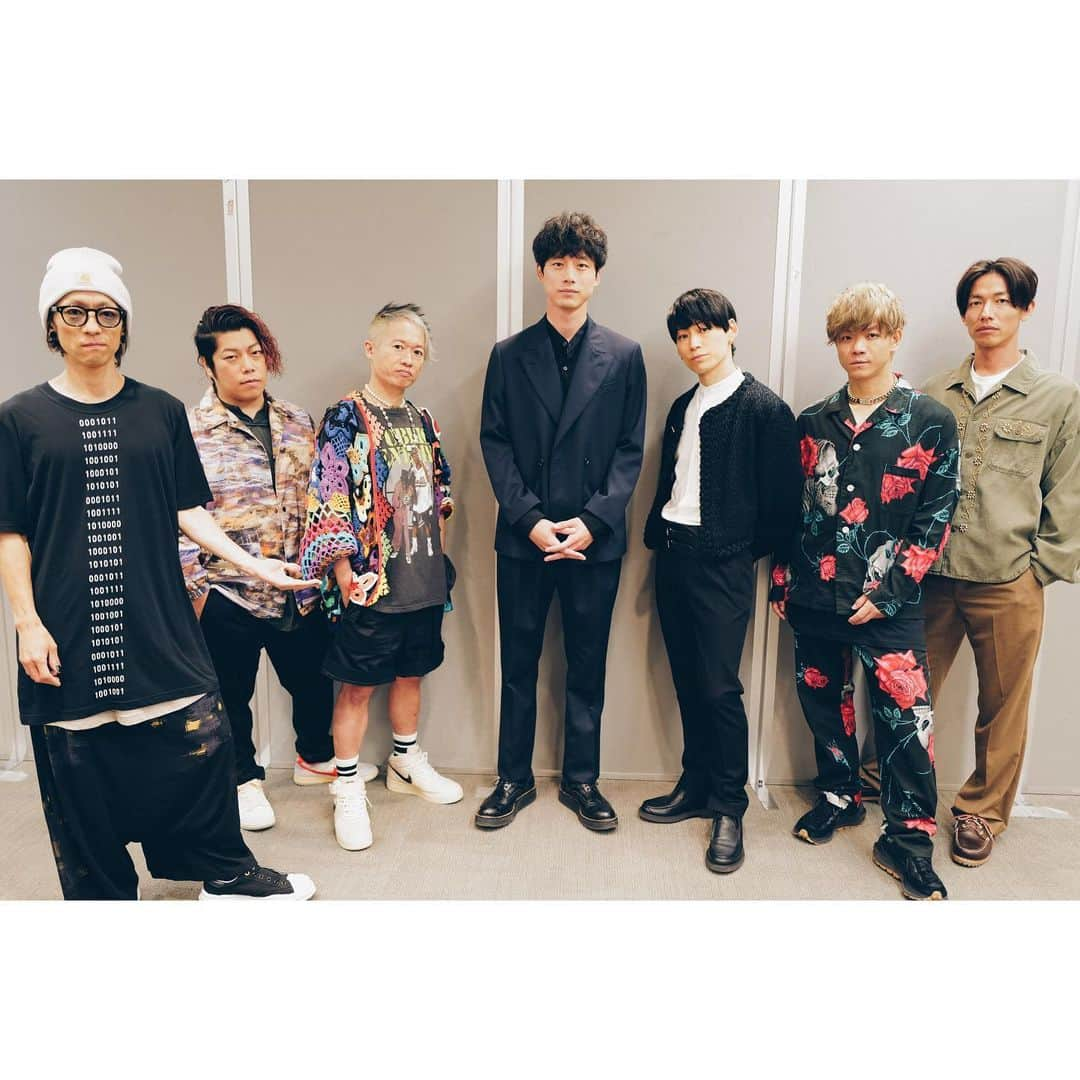 UVERworld【公式】さんのインスタグラム写真 - (UVERworld【公式】Instagram)「「CODE-願いの代償-」7/2 START 主演 坂口健太郎 主題歌 UVERworld「VICTOSPIN」  #uverworld  #victospin #enigmasis #坂口健太郎 #code #日曜ドラマ」7月1日 22時18分 - uverworld_official