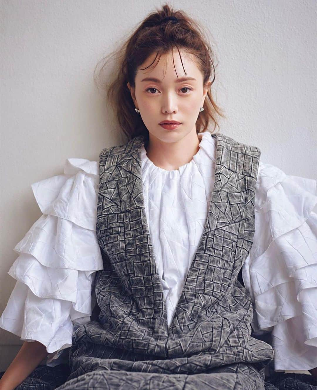 林由香里さんのインスタグラム写真 - (林由香里Instagram)「VOCE 連載  @vocemagazine  @yuri_ebihara 🧚  #hair #makeup」7月1日 16時55分 - yukarihayashi