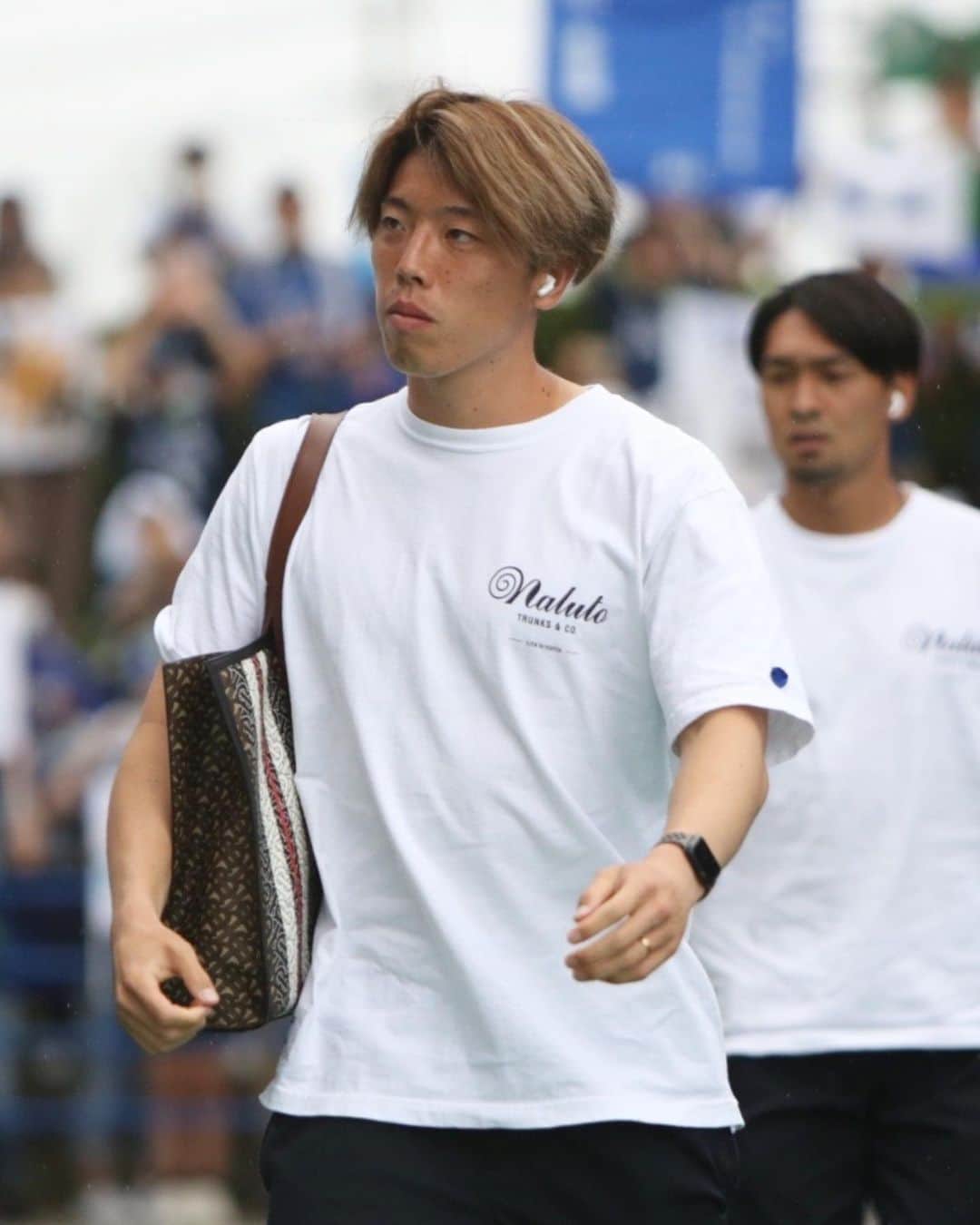 徳島ヴォルティスのインスタグラム：「【7/1(土)19:00 群馬戦】 選手バスがスタジアムに到着🚌  #徳島ヴォルティス #vortis #Jリーグ #football」