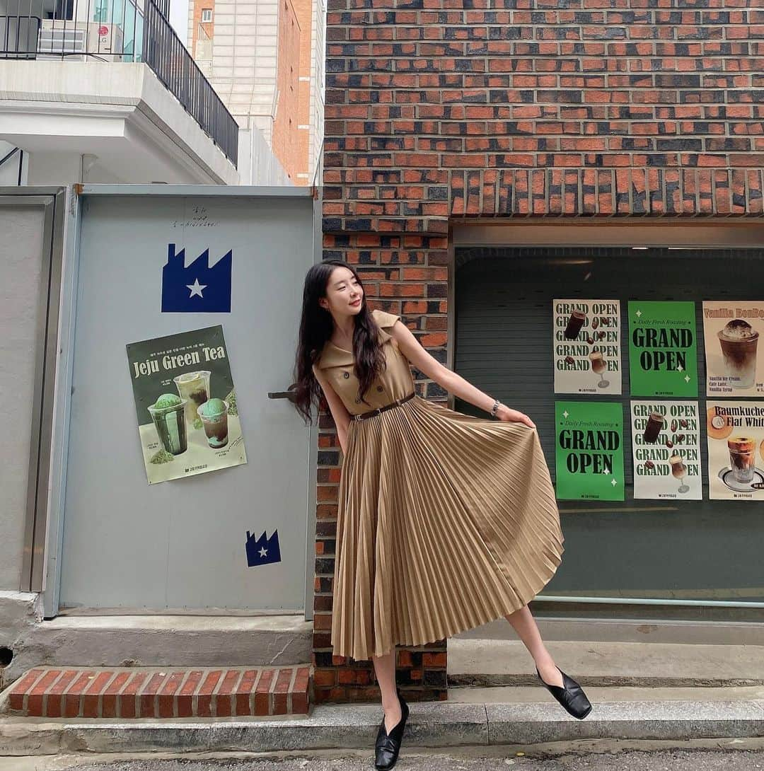 ガヨン さんのインスタグラム写真 - (ガヨン Instagram)「🫠  @lienlier #리앙리에 #lienlier #ootd」7月1日 17時29分 - gy._.1202