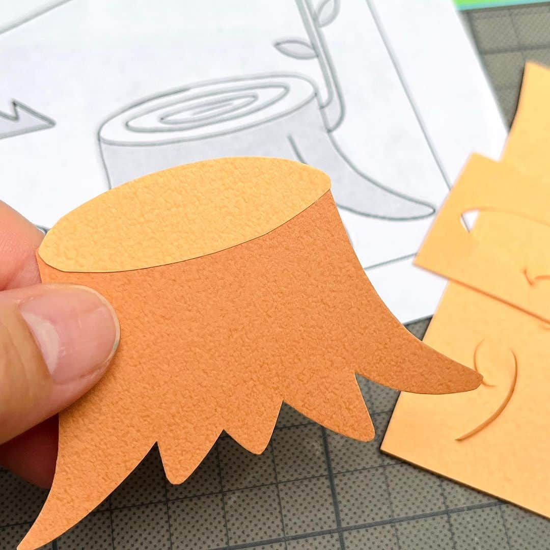 森井ユカさんのインスタグラム写真 - (森井ユカInstagram)「I sometimes work with paper to produce artwork. so fun!😉」7月1日 17時36分 - yukamorii