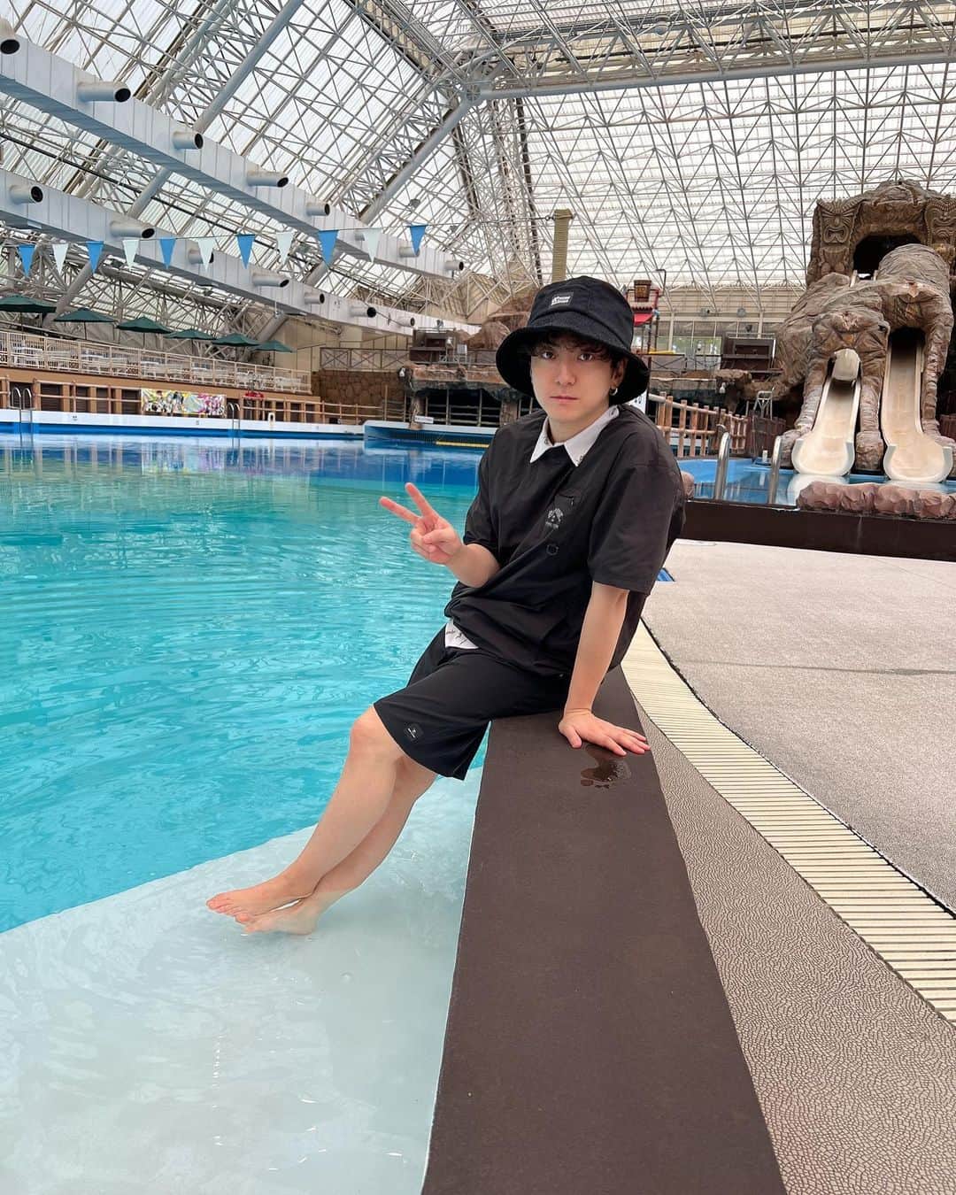 きょんさんのインスタグラム写真 - (きょんInstagram)「今年の夏は水着も重ね着ー！ 一番水着でオシャレになりたい。」7月1日 17時38分 - kyon.kyonkuma