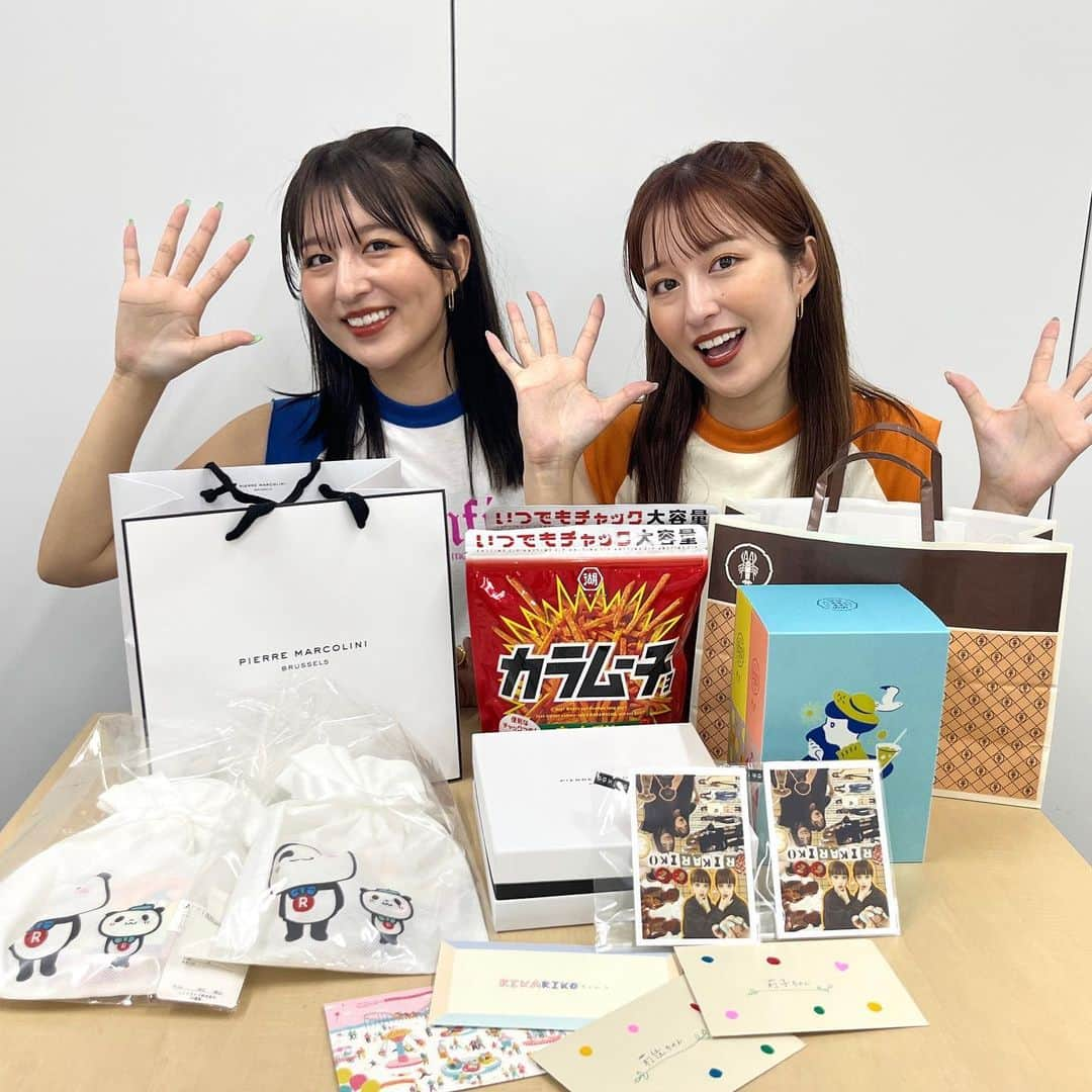 りかりこのインスタグラム：「イオンモール名古屋Noritake Garden💖 GUNZEさんでのイベント、来てくださったみなさんありがとうございました🎶 @tuche_gunze 🌟  お久しぶりの方も、初めましての方も たくさんお話しできて嬉しかったです！YouTubeのショートで最近知りましたって伝えてくれる方が多くてとても嬉しかったです🖤  また名古屋に来れますように🩷  #GUNZE#nagoyanoritakegarden#twins#followme#名古屋#グンゼ#ノリタケガーデン」