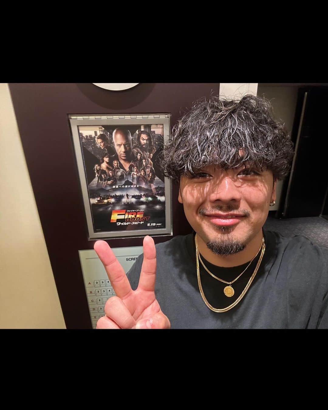 のインスタグラム：「先日僕の大好きなワイスピの映画を見に行ってきました！ 今作の音楽もとてもかっこよく特に先が気になる展開でした！ また出演しているキャストさんもかなり豪華で見応えのある作品になってます！🔥🔥🔥 いつかジェイソン・ステイサムに会いたいなぁ… 『ワイルド・スピード／ファイヤーブースト』大ヒット公開中 みんな見逃さないように映画館に見に行ってみてねー！  #ワイルドスピード #ワイスピ #ワイスピ最終章が始まる #PR」
