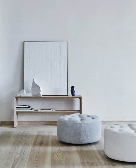 eilersenのインスタグラム：「The Kant table is also available in other versions than the classic coffee table setting, like here where it is the perfect bookcase or even an extra office space. Two Wheel pouffes invite you to come and relax. ⁠ ⁠ ⁠ ⁠ ⁠ ⁠ ⁠ ⁠ ⁠ ⁠ ⁠  ⁠ #eilersen #eilersenfurniture #myeilersen #enjoyaneilersen #kant #wheel #homedecor #sofa #danishdesign #inredning #finahem #interiorlovers #interiordesign #modernliving #minimalism #nordiskehjem #nordicinspiration #nordicliving #craftsmanship #luxurylifestyle #boligindretning #designinterior #livingroominspo #boliginspiration #softminimalism #hemindredning #schönerwohnen #nordicminimalism #throughgenerations」