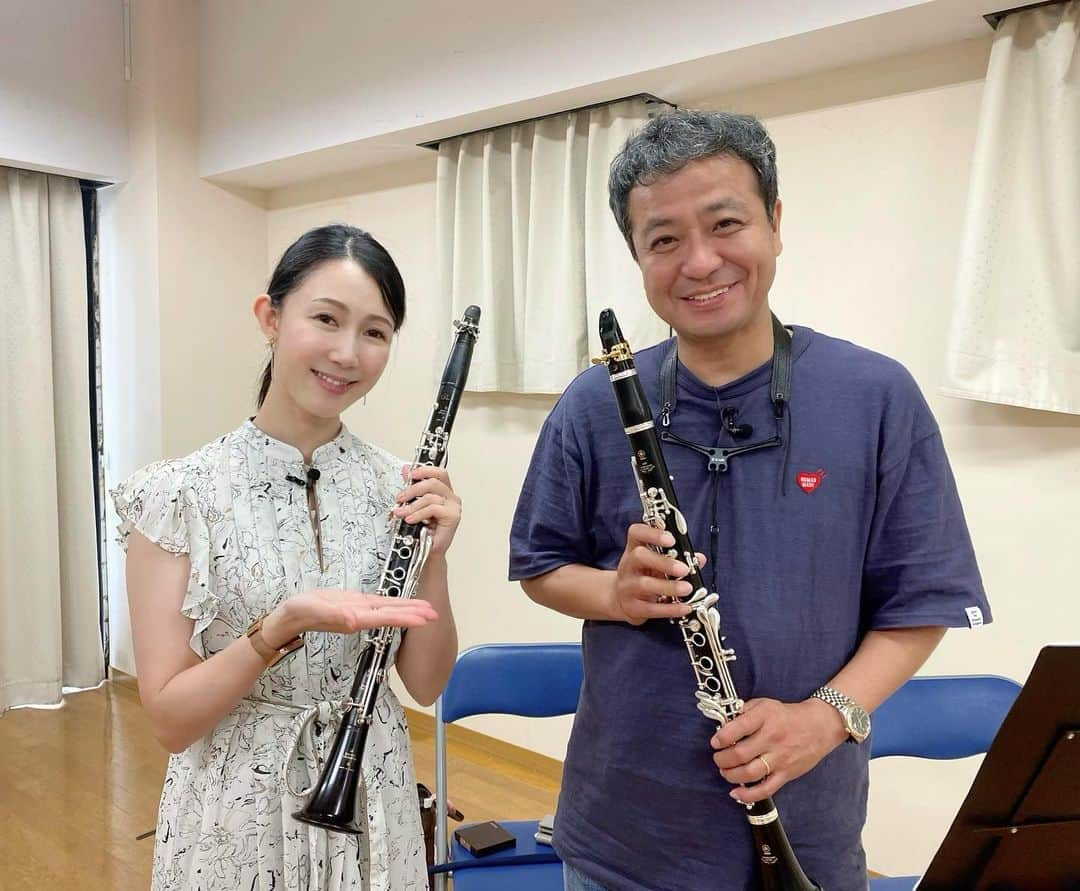 若林愛のインスタグラム：「ザワつく！金曜日番組内で解禁✨ ザワつく！音楽会2023✨  中山秀征さん @hidechan0731 のクラリネット指導に携わらせていただいております♪ヒデさんの人柄が滲み出るあたたかな音色、楽しみにしていてください♪  今回はなんとなんと、4都市6公演です😳✨✨ 2023年 10/8 大阪@大阪城ホール 10/21、22 東京@両国国技館 11/6 愛知@日本ガイシホール 2024年 1/20、21 福岡@福岡国際センター  すごーーーい👏  私も全力でサポートさせていただきます💪✨ . #ザワつく金曜日 #ザワつく音楽会 #クラリネット #clarinet #テレビ朝日 #wearebuffet #中山秀征 さん」