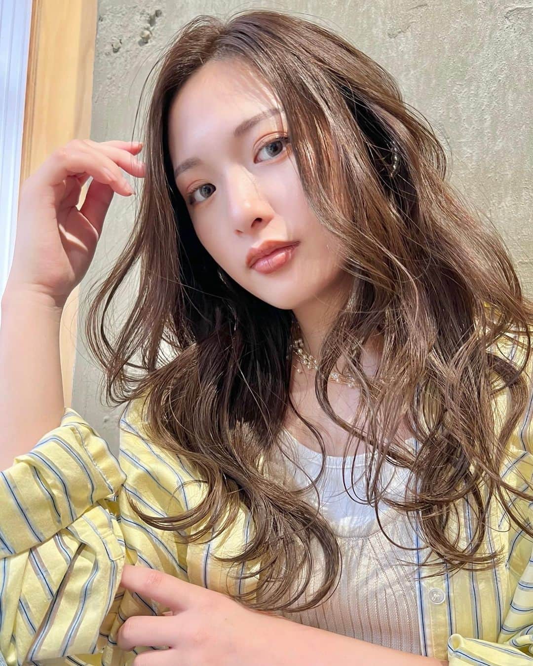 maiのインスタグラム：「メイクしてもらったよ🍊 @nskw_salon.life  前回の🤣🤣  #サロンモデル#二児の母#大阪#メイク」