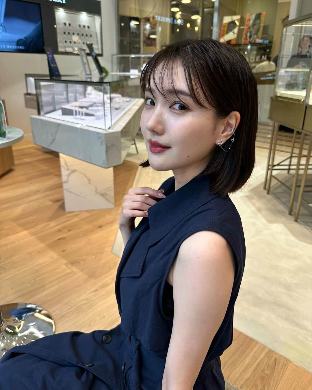 立木綾乃のインスタグラム：「VIOROにOpenした @starjewelry_fukuoka に行って来たよ✨  ピアスカフ付けたら一気に華やかになってテンション上がった🥺🤍  #PR #スタージュエリー #starjewelry #スタージュエリー福岡ビオロ店 #lovestar #jewelry #ジュエリー  @starjewelry_press @starjewelry_fukuoka」