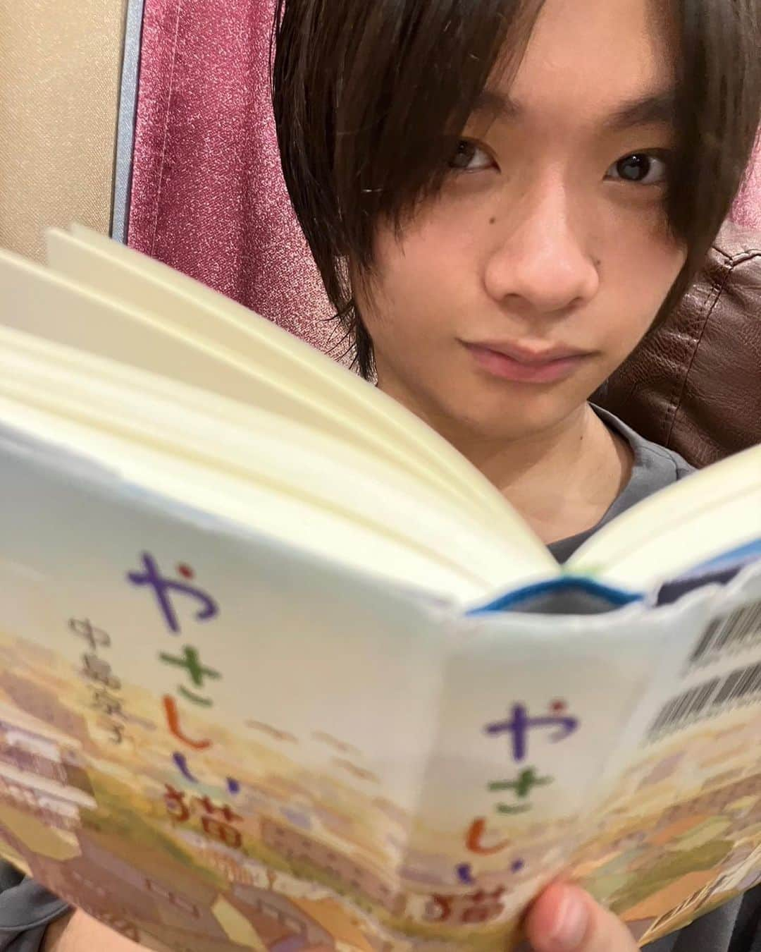 南出凌嘉さんのインスタグラム写真 - (南出凌嘉Instagram)「今夜22時〜  NHK土曜ドラマ「#やさしい猫」第2話 ついに僕演じるナオキ登場します🐈‍⬛  是非、ご覧ください！  原作もとっても大好きだからみんなにもぜひ読んでほしいです✨  #南出凌嘉」7月1日 19時13分 - ryokaminamide_official