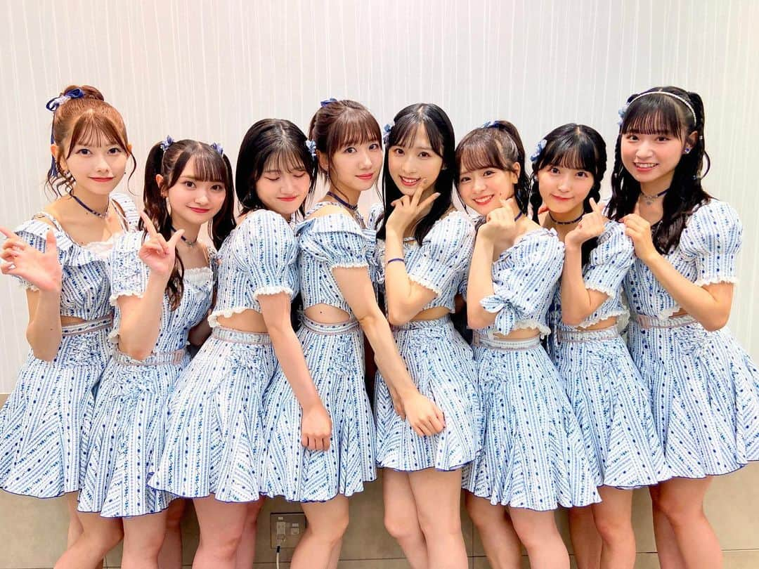 AKB48 Officialさんのインスタグラム写真 - (AKB48 OfficialInstagram)「日本テレビ「THE MUSIC DAY 2023 」🎶 アイドルメドレー💘 ありがとうございました🌈✨  AKB48メンバーで松田聖子さんの「夏の扉」をカバー🎤 そして👀 松本伊代さんとコラボで 「TVの国からキラキラ」 「センチメンタル・ジャーニー」 を披露させていただきました🌻  ぜひコメント欄で感想を教えてね❣️  📷写真1枚目 「夏の扉」披露メンバー🌻 左から #千葉恵里 @eriierii_1027  #山﨑空 @sora_yamazaki17  #村山彩希 @yuiri_murayama_1st ※写真集アカウント #柏木由紀 @yukikashiwagi_official  #小栗有以 @yuioguri_1226  #倉野尾成美 @noochan_1108  #佐藤綺星 @__aiichan.17  #山内瑞葵 @zukky_48   📷写真2枚目 松本伊代さんコラボメンバー🎤 前列左から #大西桃香 @momo0920_official  #茂木忍 @_mogi_shinobu_  #平田侑希 @yuki__hirata  #田口愛佳 @t_manaka.12  後列左から #向井地美音 @___mion.m  #大盛真歩 @maho_usagi  #岡部麟 @beristagram_1107  #小田えりな @odenchannn   #akb #akb48 #松本伊代 さん #themusicday #themusicday2023  #夏の扉 #松田聖子 さん #tvの国からキラキラ #センチメンタルジャーニー」7月1日 19時15分 - akb48