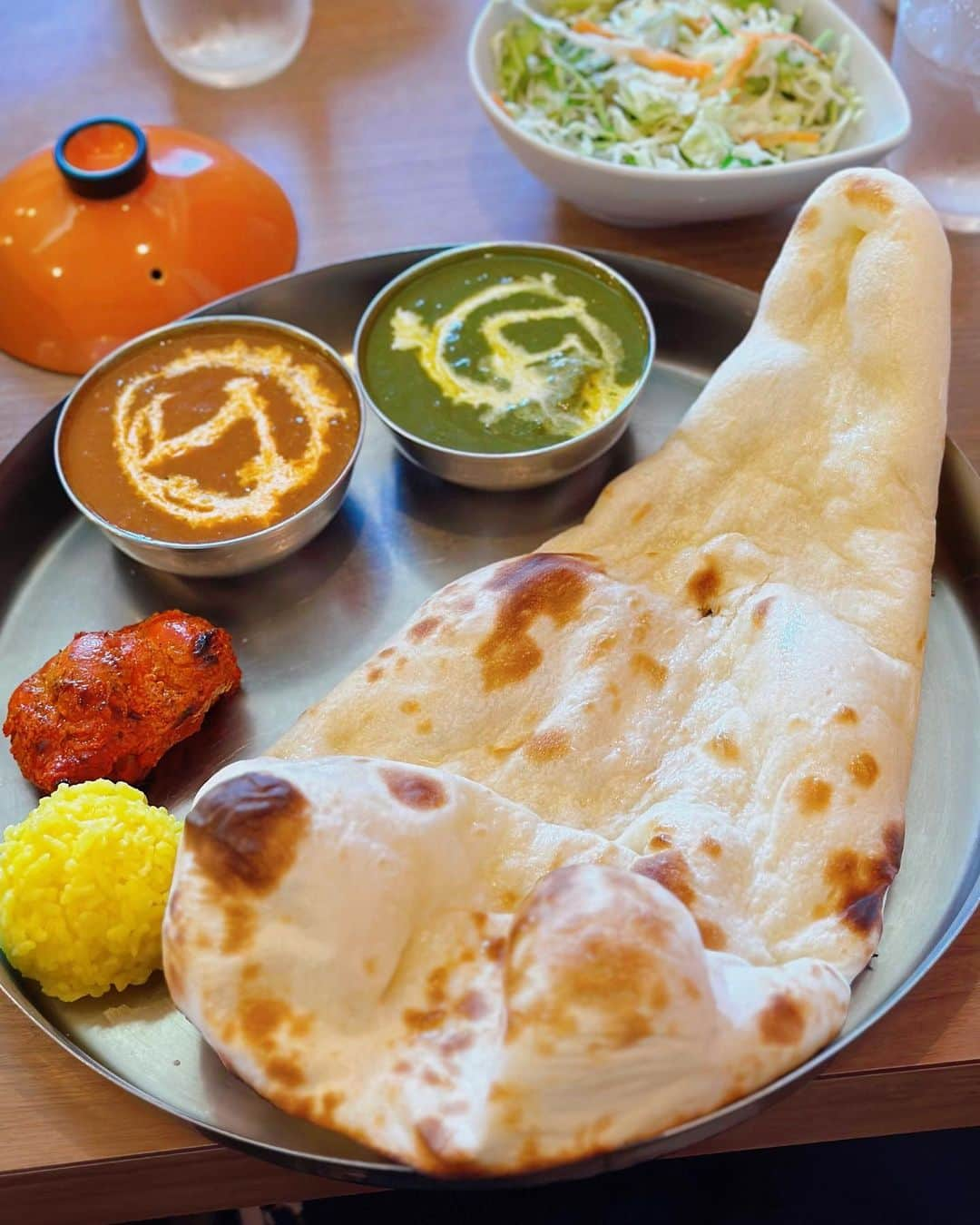 ochikeronのインスタグラム：「If you like something, you should never take it for granted that it is always there for you 🥹   My son’s favorite Indian Curry restaurant is going to close next weekend. We just noticed it today… It was because of the renovation work of the building. I heard some stores and restaurants are going to come back but the Indian Curry restaurant is not included yet.  Clever boy made a Tanabata wish 🎋」