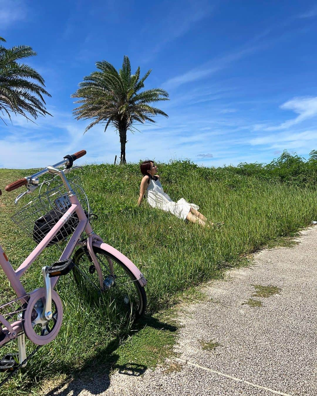 Moka さんのインスタグラム写真 - (Moka Instagram)「ひとりでサイクリング🏝️  沖縄レベチの紫外線で速攻焼けた😇  #フリーモデル #フリーランスモデル #フリーモデル東京 #東京モデル #モデル東京 #広告モデル #イメージモデル #撮影 #撮影モデル #撮影依頼受付中 #撮影依頼募集中 #インフルエンサー #インスタグラマー #一人旅 #ひとり旅 #一人旅女子 #旅人 #旅行好き #旅行好き女子 #旅女 #タビジョ #旅ガール #海外旅行 #海外旅行好き #海外旅行好女子 #サイクリング #自転車 #沖縄 #沖縄旅行」7月1日 19時24分 - moka_030n