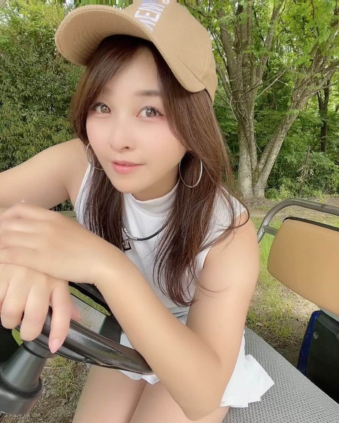 mikaのインスタグラム：「♥︎︎∗︎*  あちくない？🫠  夏くる前にもう暑さにやられてまふw みんなはどう？  #暑い #バテバテ #夏どうするの #ゴルフ #ゴルフ女子 #ゴルフウェア #golf」