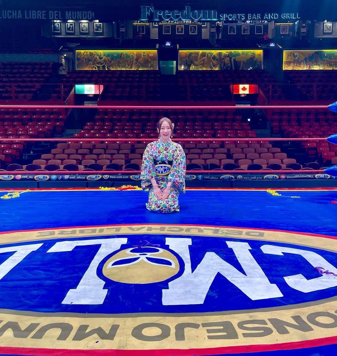 元井美貴のインスタグラム：「Arena México🇲🇽 En La Catedral de La Lucha Libre✨ #cmll #njcmll #arenamexico #luchalibre #アレナメヒコ #ルチャリブレ」
