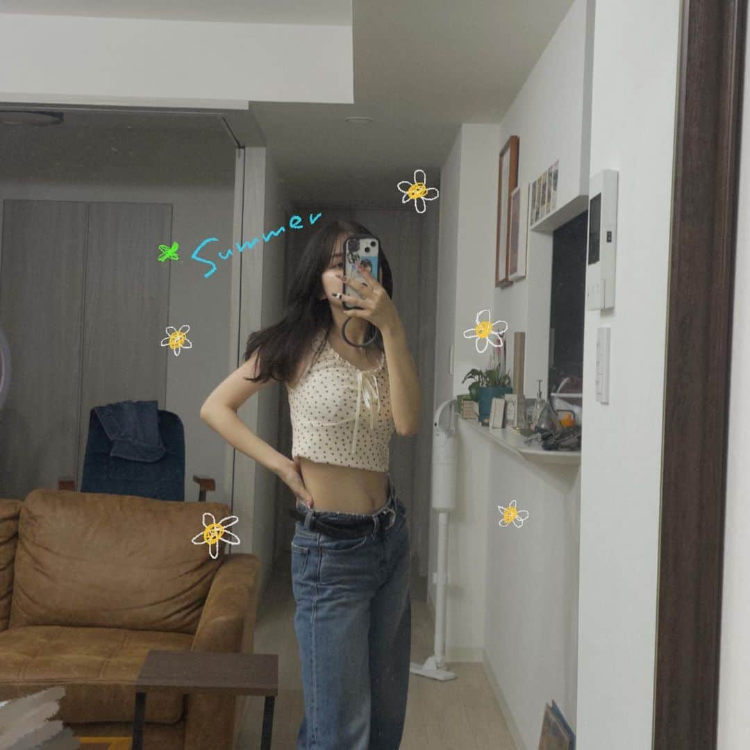 高梨優佳のインスタグラム：「7月だね 🤦🏻‍♀️ 今月は22歳になる日が待ち受けています。。。  はやいなあ。」