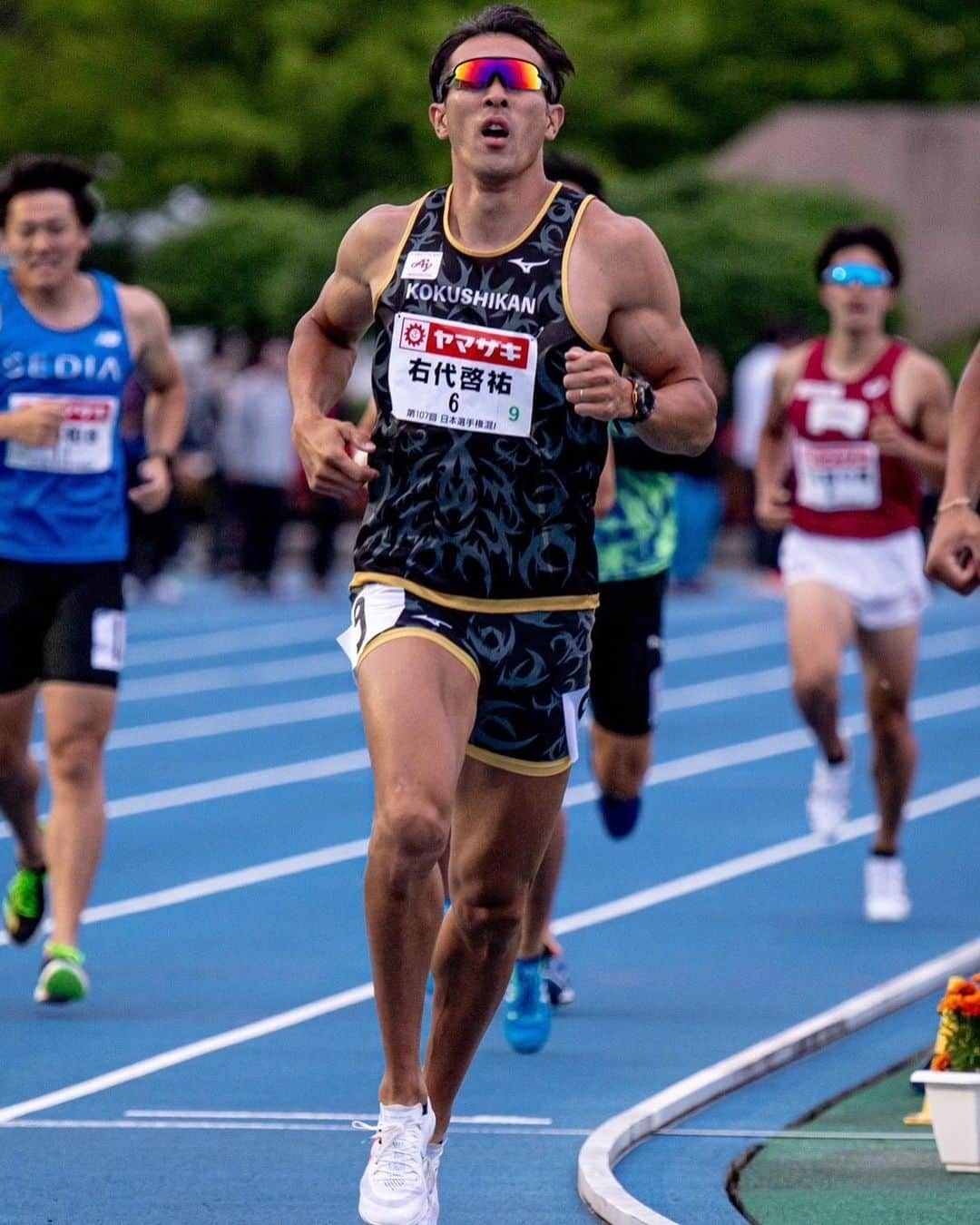 右代啓祐のインスタグラム：「1500m🏃‍♂️🏃‍♂️🏃‍♂️💨  Photo by @chibeeeev  #右代啓祐 #kokushikan  #kokushikanuniversity  #国士舘大学 #decathlon  #decathlete  #workout  #trainingday  #run #jump  #throw #十種競技  #smile  #smile😊 #山田水産 #山田の鰻 #鰻アスリート #味の素 #ビクトリープロジェクト #アミノバイタル」