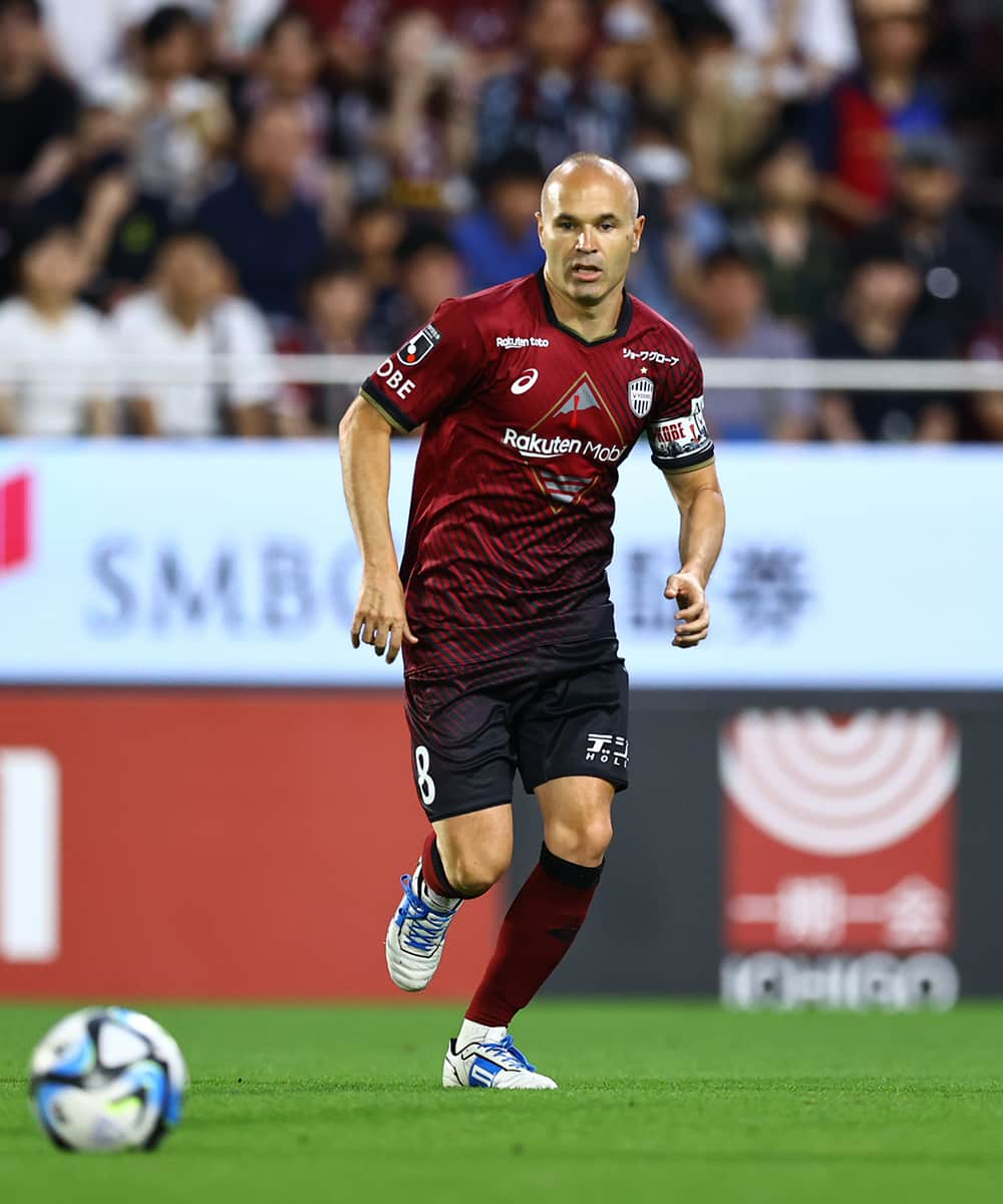 ヴィッセル神戸さんのインスタグラム写真 - (ヴィッセル神戸Instagram)「8⃣⚽❤  #vissel #visselkobe #ヴィッセル #ヴィッセル神戸 #Kobe #神戸 #一致団結 #WeAreKobe #KobeForeverForward #JLeague #Jリーグ #神戸札幌 #iniesta #イニエスタ #iniestaKO8Eforever」7月1日 19時54分 - visselkobe