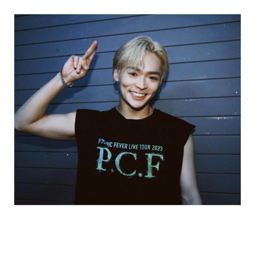 PSYCHIC FEVERさんのインスタグラム写真 - (PSYCHIC FEVERInstagram)「. Thank you so much🙏✨ See you soon🤝✨  沢山の方にお会いできて 本当に幸せでした✨  また必ず🤝  ForEVER ♾️ From #RYOGA  #中西椋雅 #PCFLIVETOUR #ForEVER #PSYCHICFEVER #ไซคิกฟีเวอร์ #PCF」7月1日 20時19分 - psyfe_official