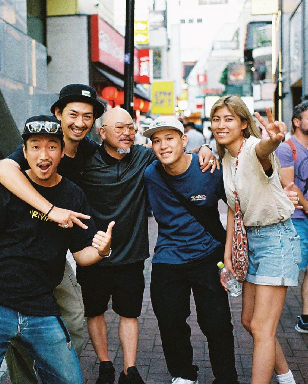 ジュリアン・ウィルソンさんのインスタグラム写真 - (ジュリアン・ウィルソンInstagram)「Japan has to be one of my favourite travel destinations in the world. I love the people, culture and waves. A few frames through my lens. Part 1 @rivvia.projects  @rivvia.projects_japan」7月2日 6時39分 - julian_wilson
